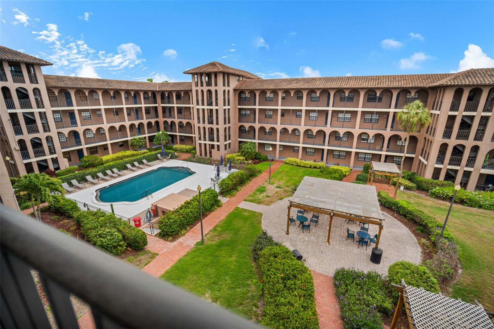 6100 Gulfport Unit 402, Gulfport, FL 33707