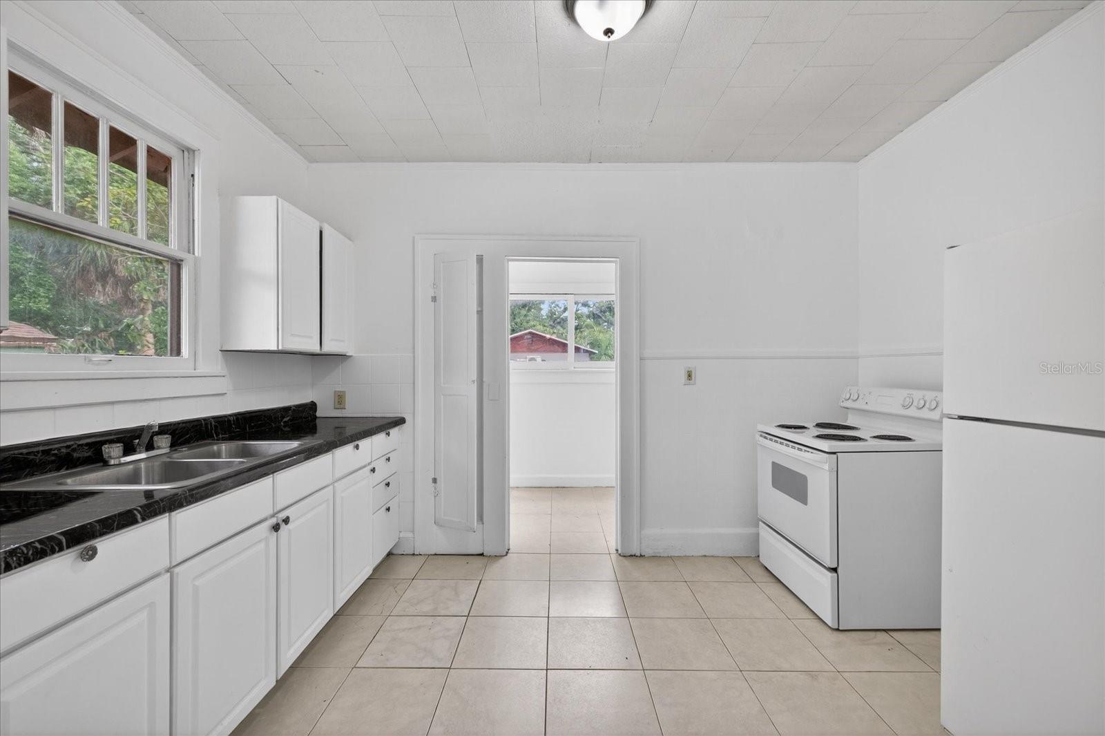 2211 22nd, St Petersburg, FL 33712