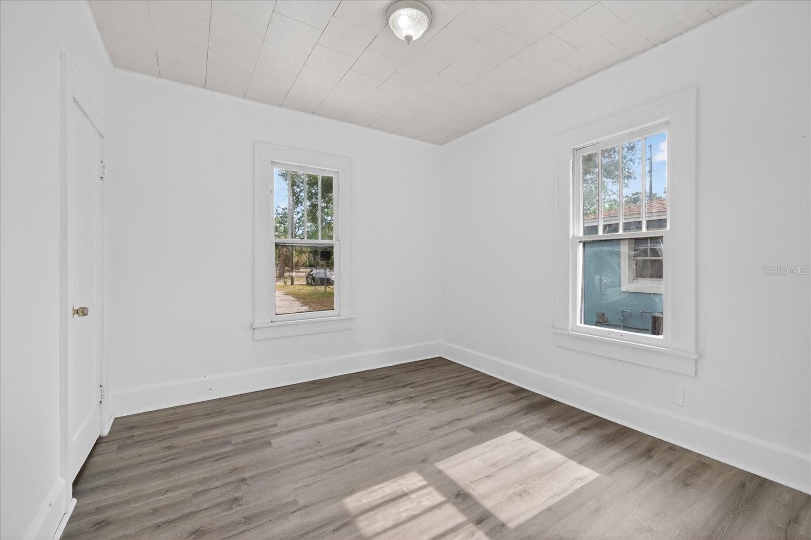 2211 22nd, St Petersburg, FL 33712