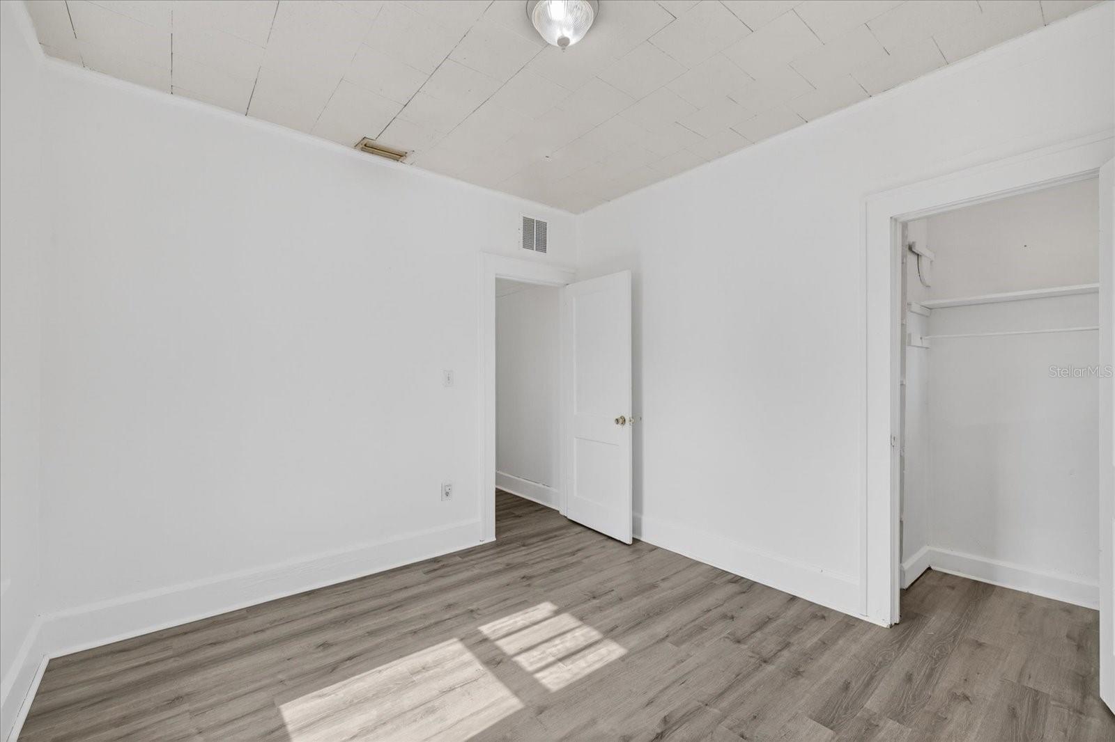 2211 22nd, St Petersburg, FL 33712