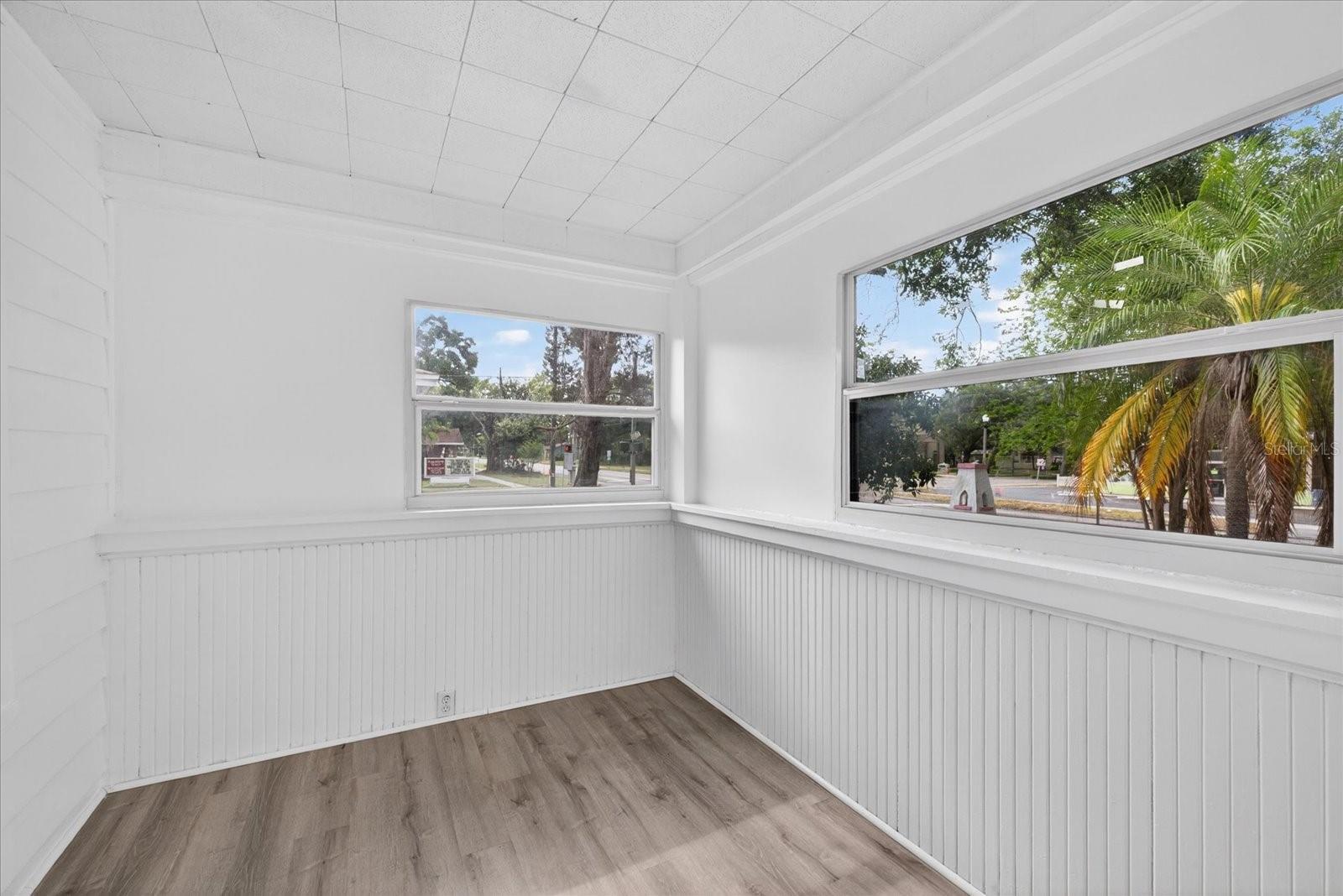 2211 22nd, St Petersburg, FL 33712