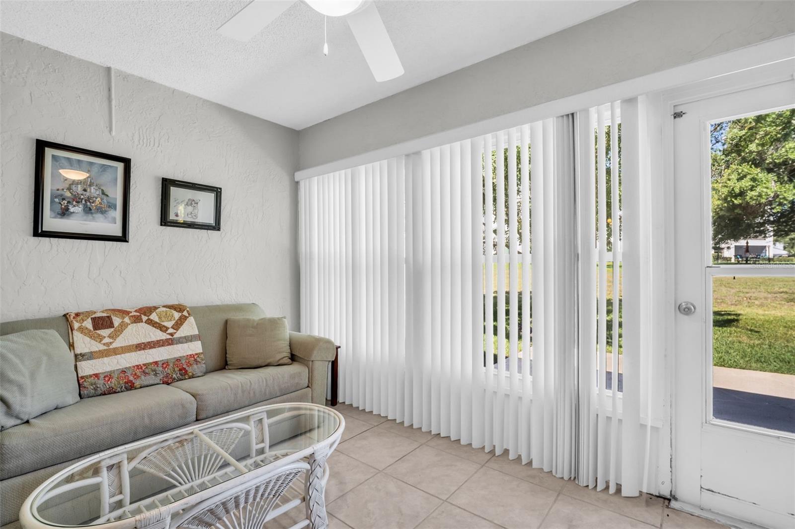 860 Maclaren Unit B, Palm Harbor, FL 34684