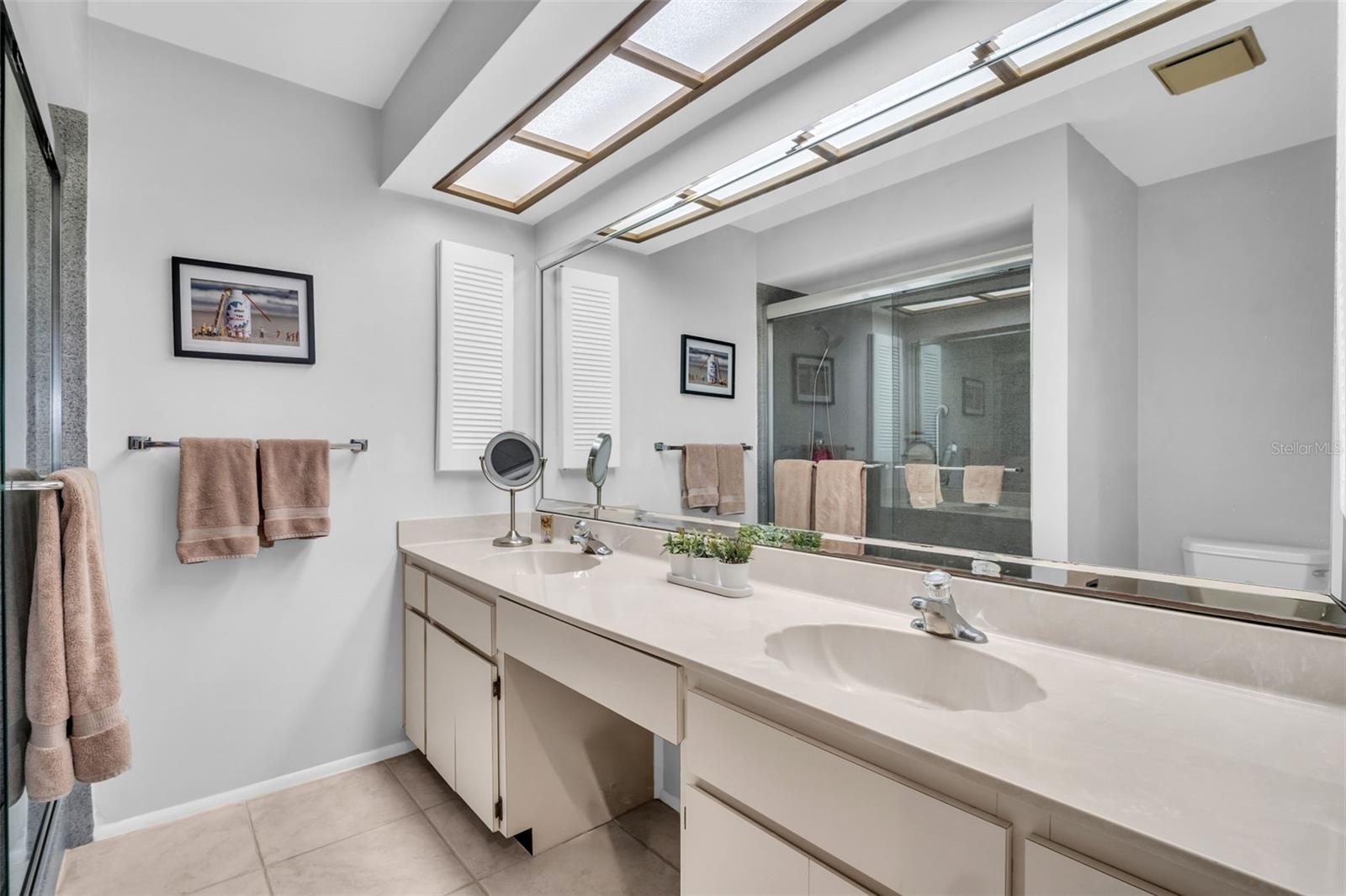 860 Maclaren Unit B, Palm Harbor, FL 34684