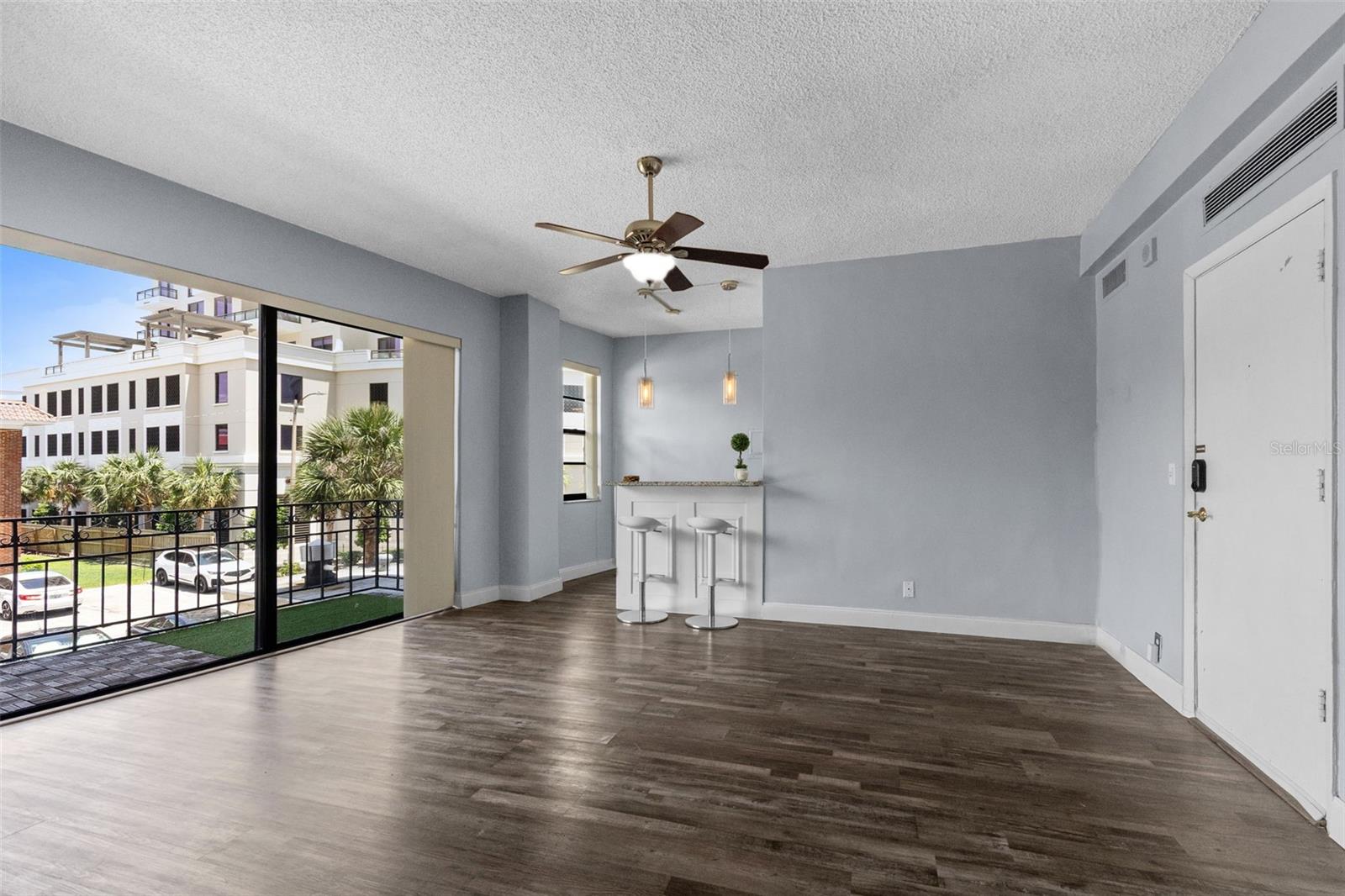 2109 Bayshore Unit 205, Tampa, FL 33606