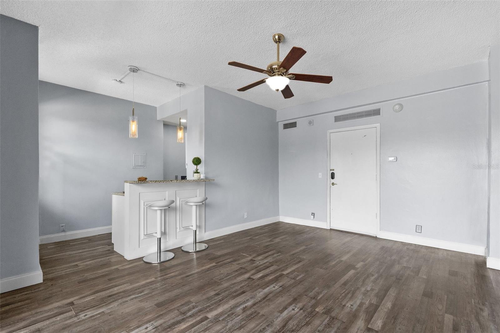 2109 Bayshore Unit 205, Tampa, FL 33606