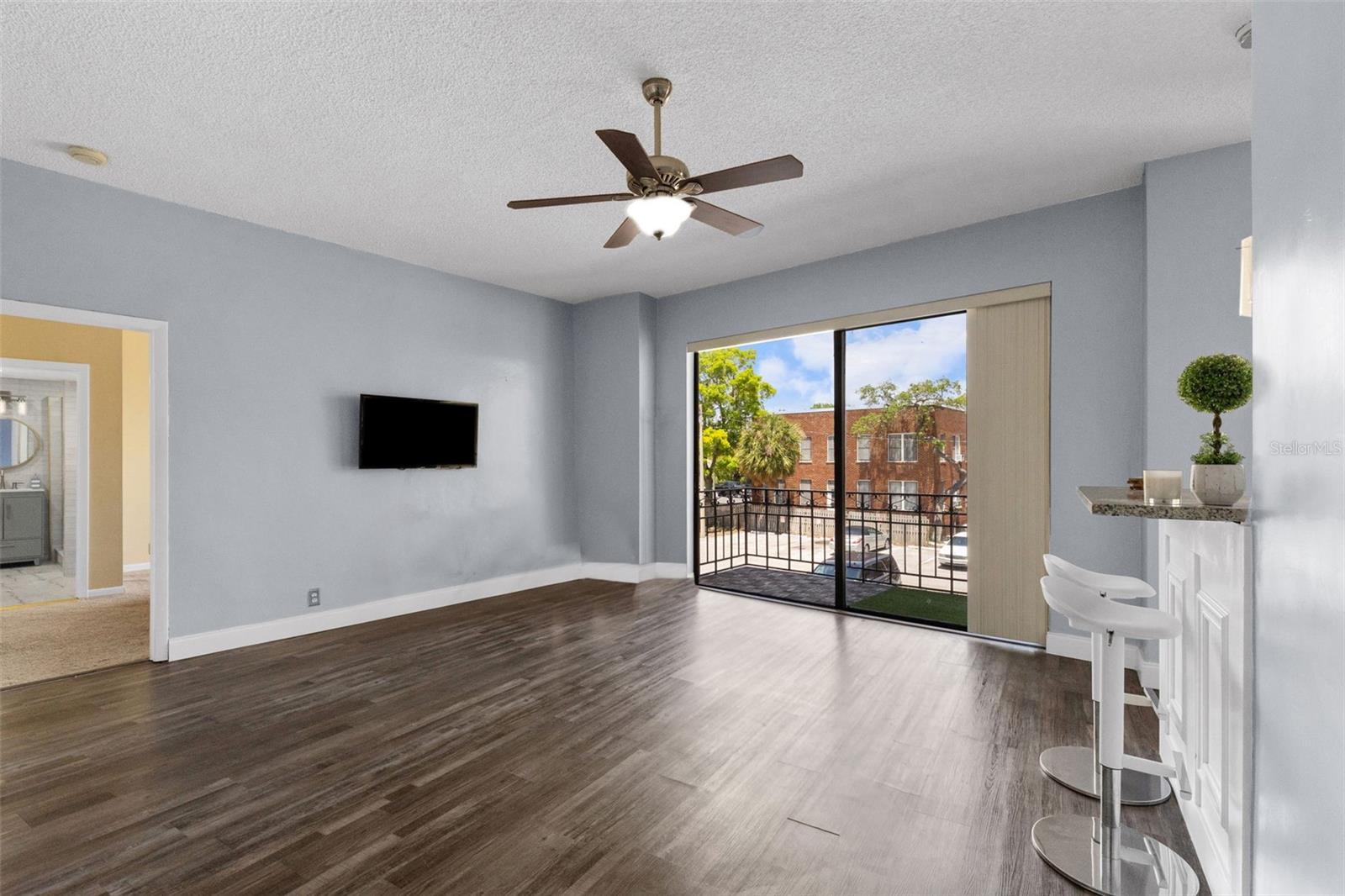 2109 Bayshore Unit 205, Tampa, FL 33606
