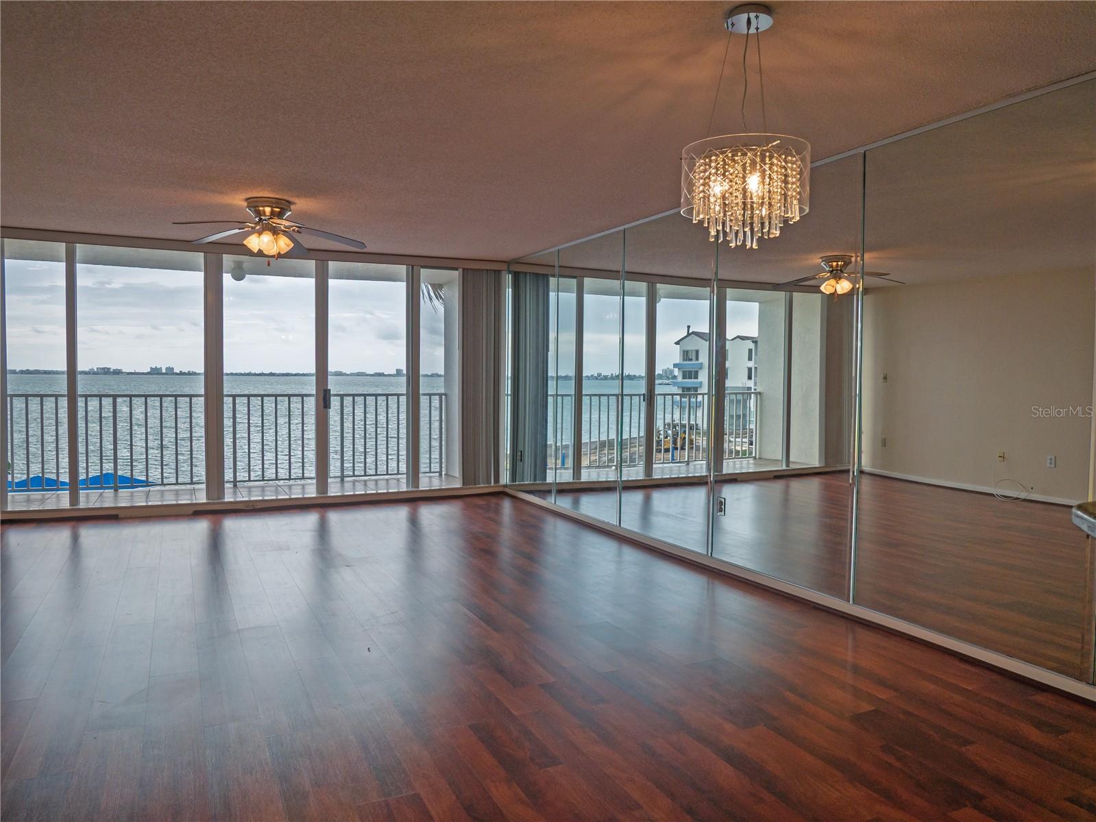 5155 Isla Key Unit 307, St Petersburg, FL 33715