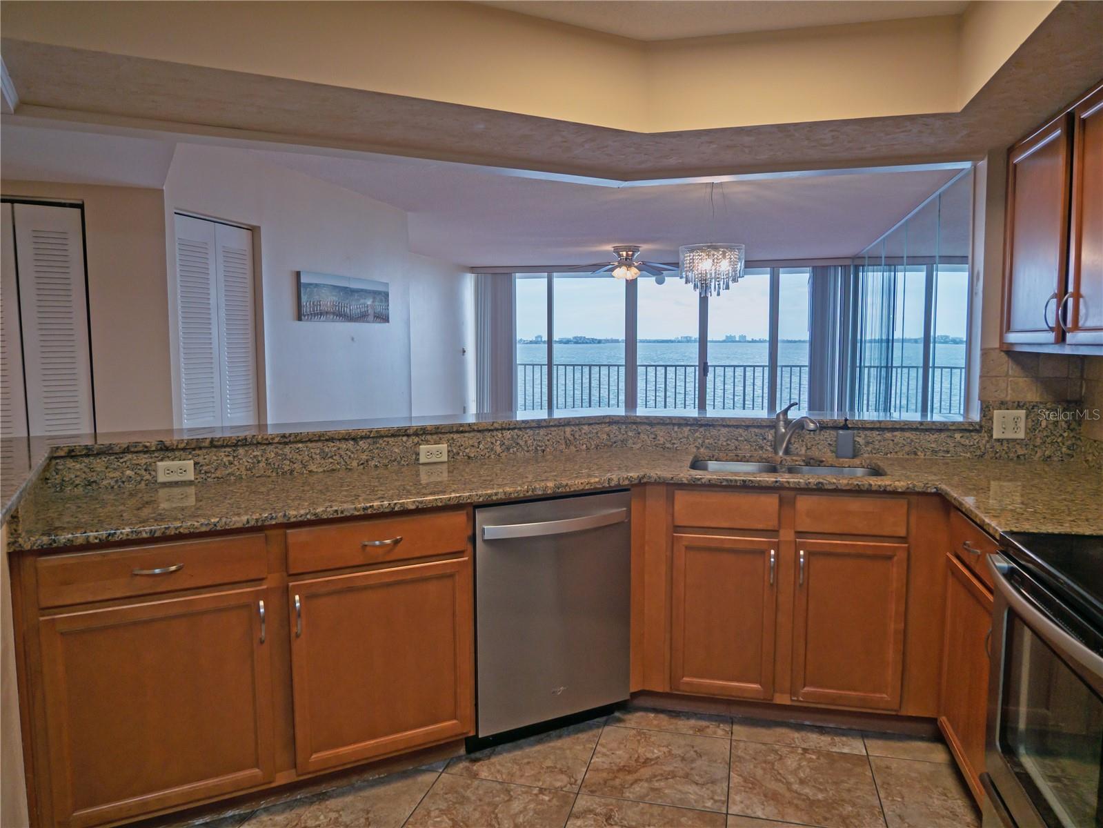 5155 Isla Key Unit 307, St Petersburg, FL 33715