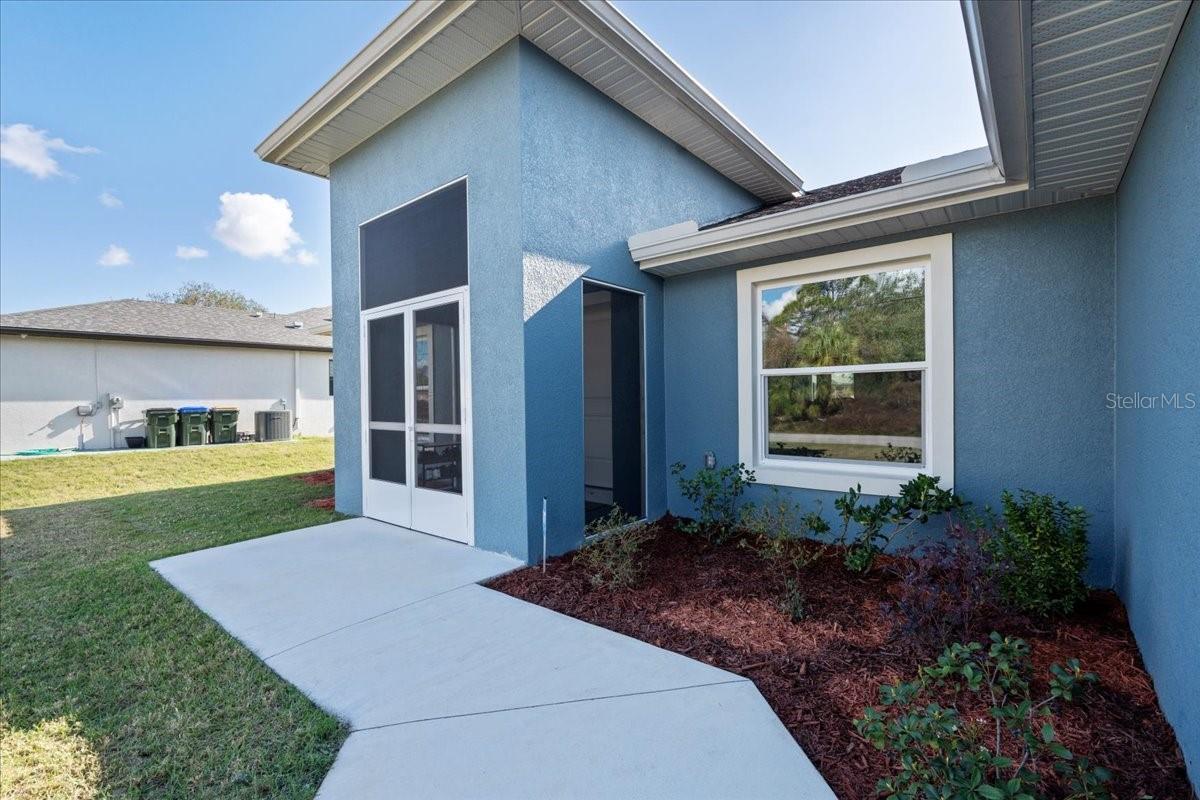 2405 Vancouver, North Port, FL 34286