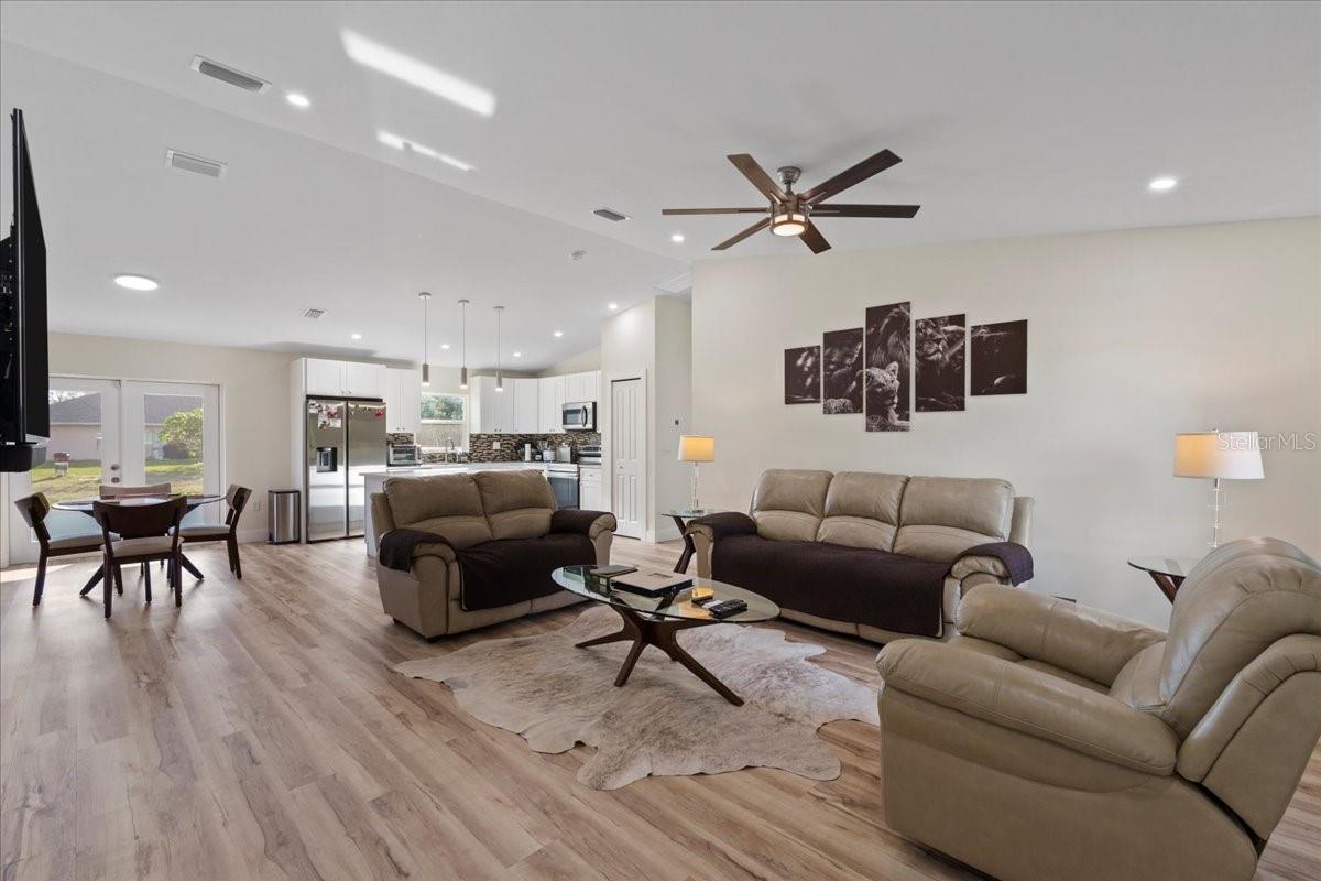 2405 Vancouver, North Port, FL 34286