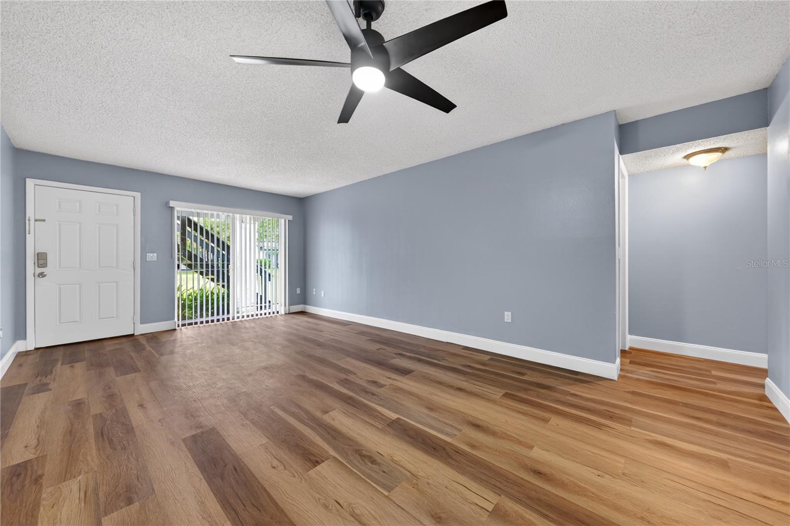 4205 S. Semoran Blvd Unit 11, Orlando, FL 32822
