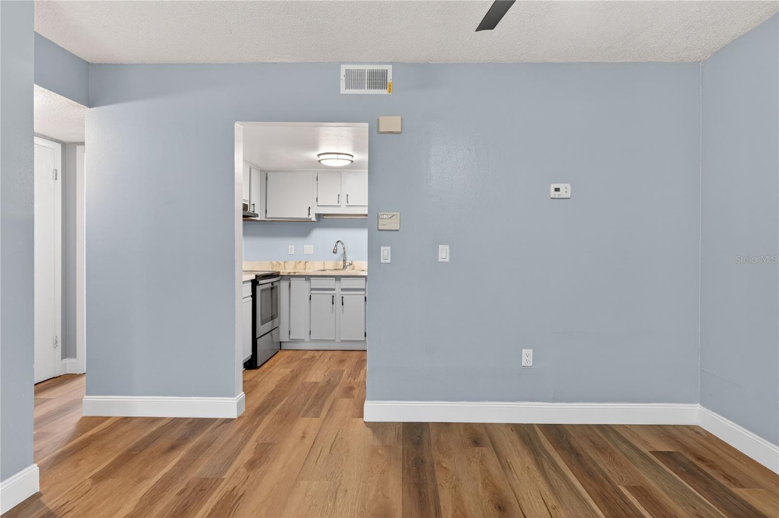 4205 S. Semoran Blvd Unit 11, Orlando, FL 32822