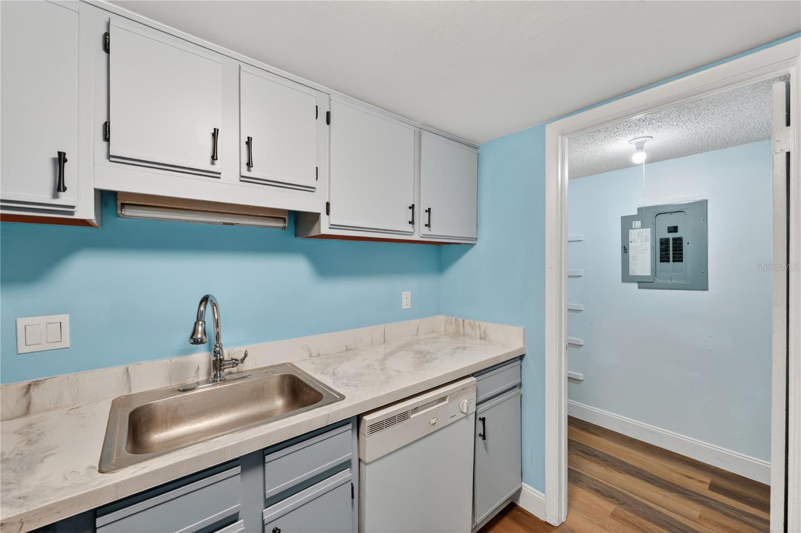 4205 S. Semoran Blvd Unit 11, Orlando, FL 32822
