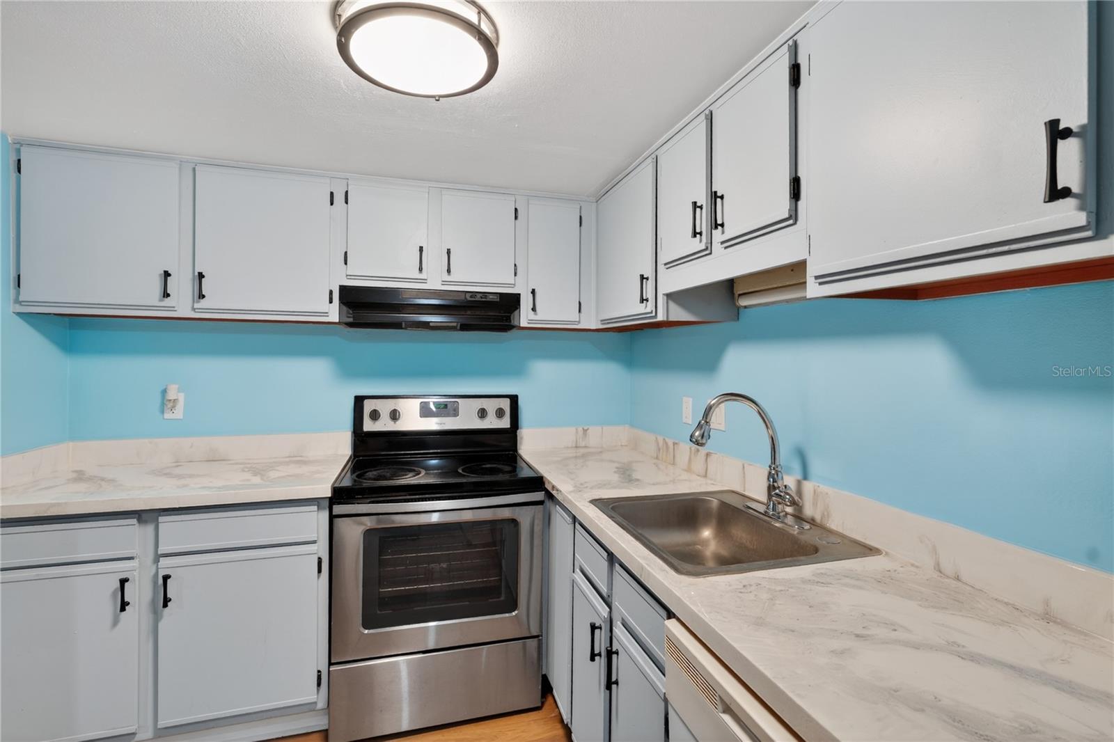 4205 S. Semoran Blvd Unit 11, Orlando, FL 32822