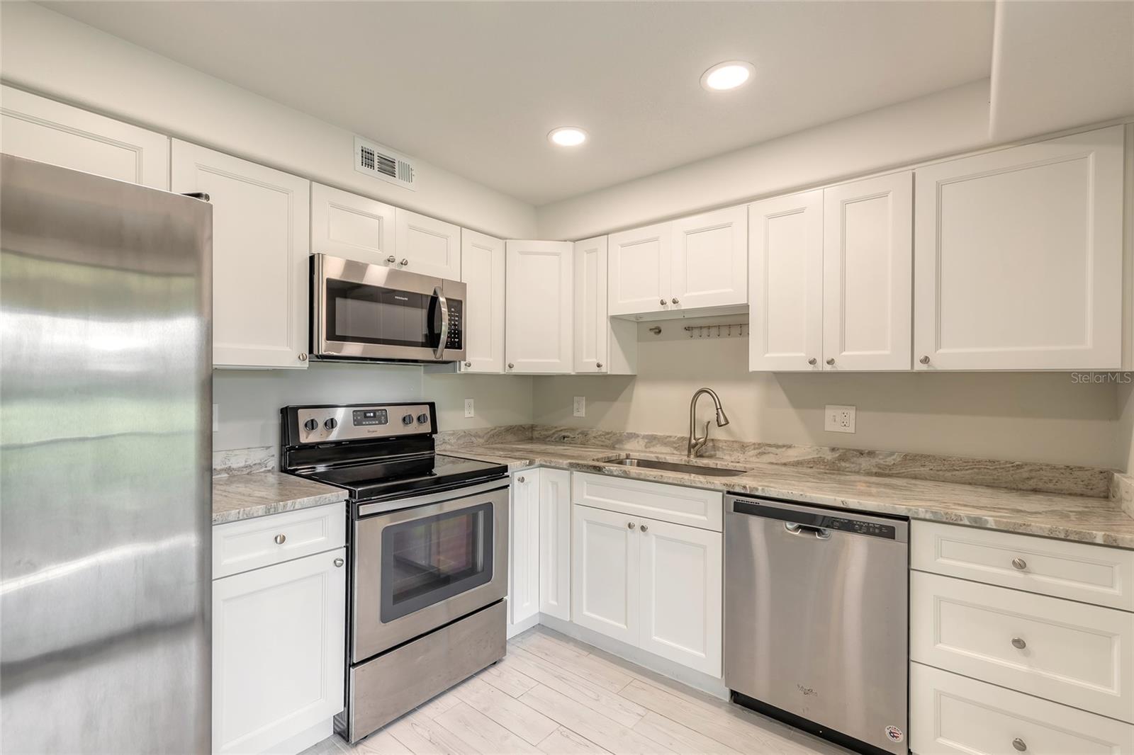 275 Indigo Unit 204, Daytona Beach, FL 32114