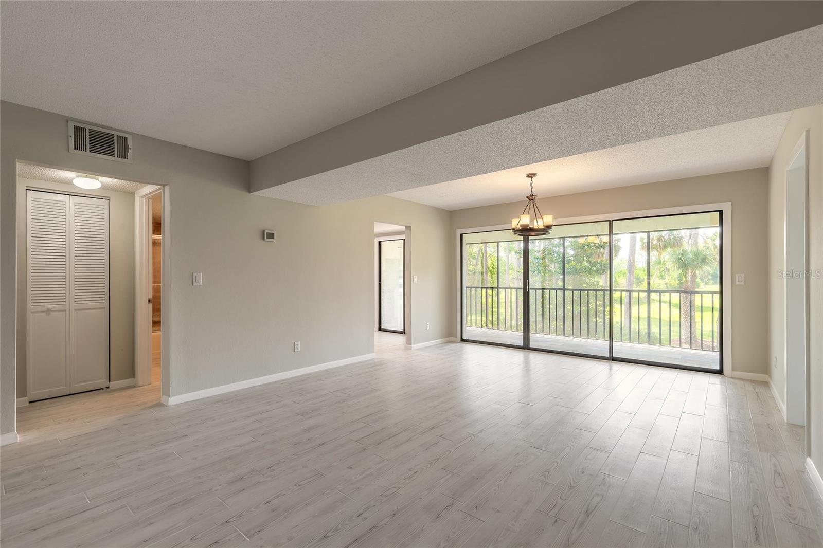 275 Indigo Unit 204, Daytona Beach, FL 32114