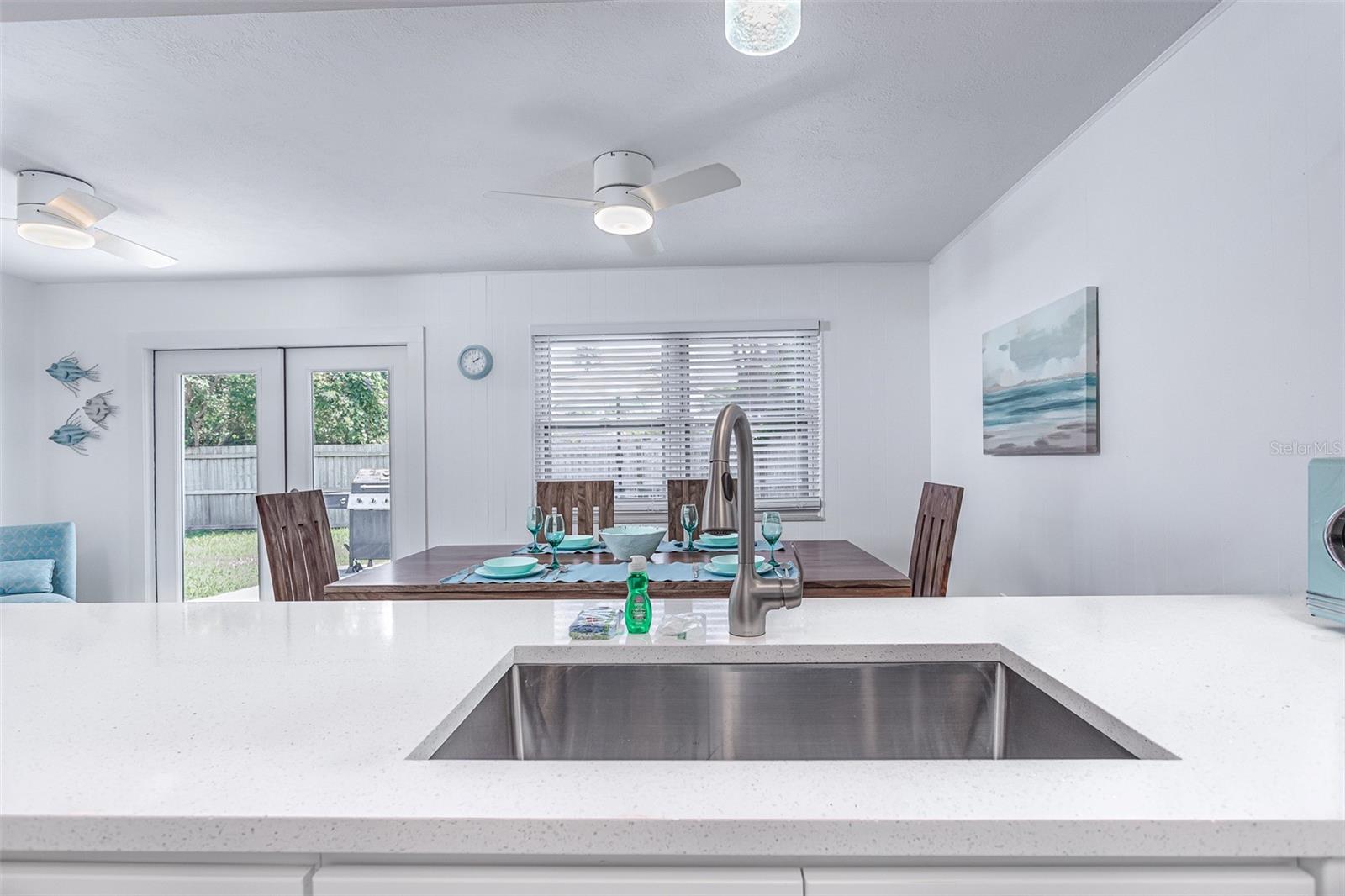 2572 Jefferson, Sarasota, FL 34239