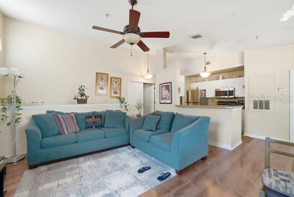1601 Columbia Arms Unit 201, Kissimmee, FL 34741