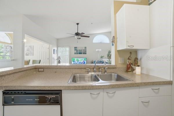 1601 Columbia Arms Unit 201, Kissimmee, FL 34741