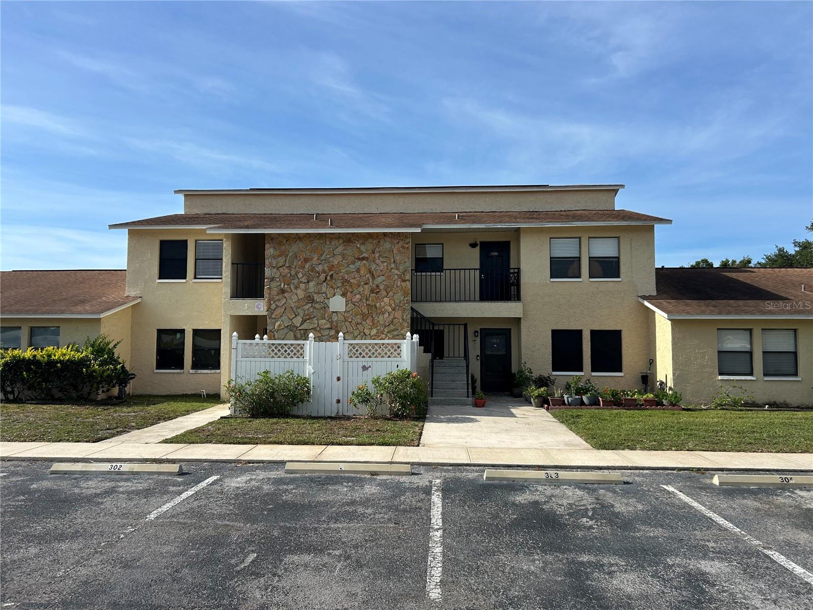 6301 58th Unit 304, Pinellas Park, FL 33781
