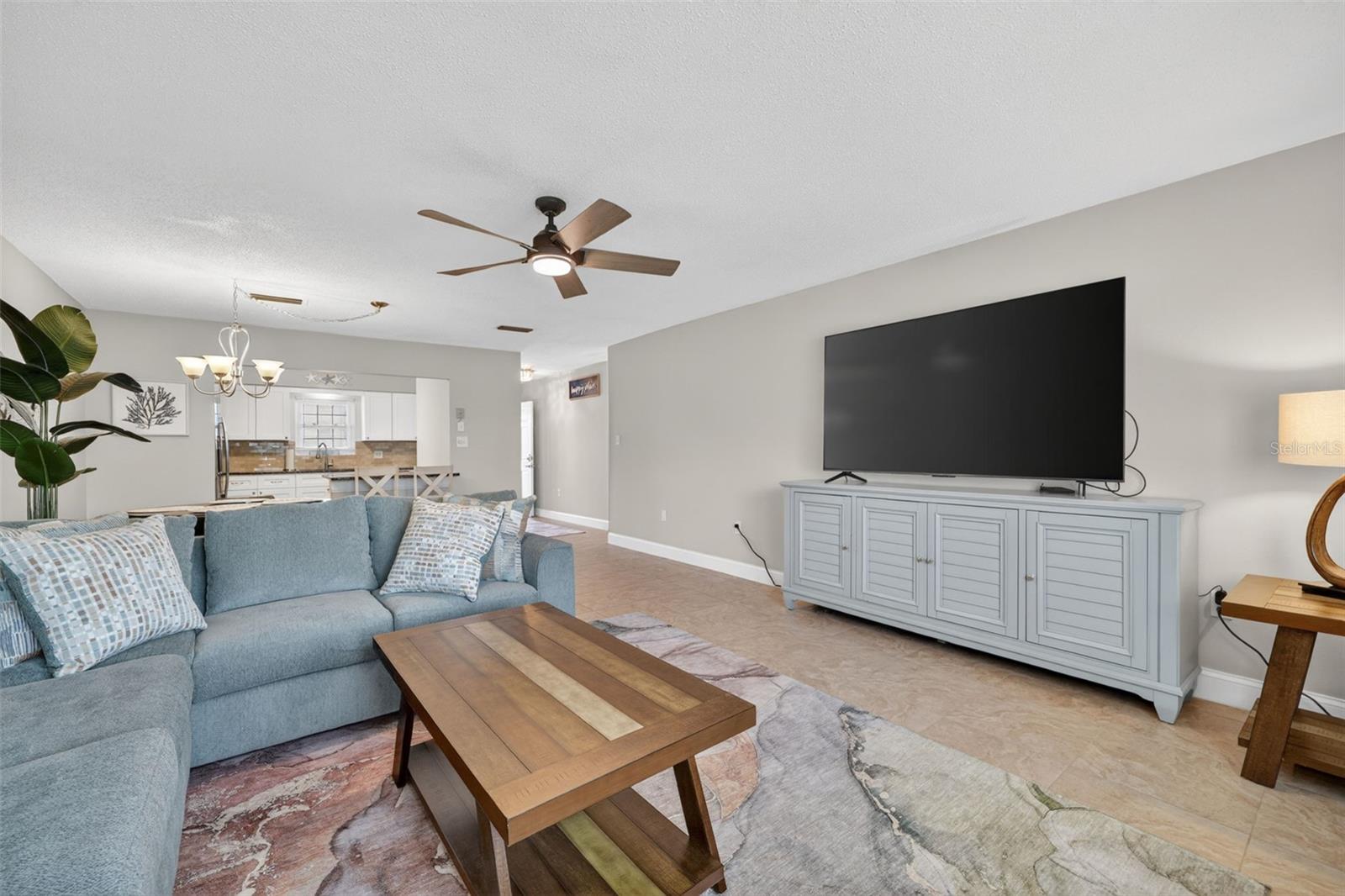1706 Belleair Forest Unit 220, Belleair, FL 33756