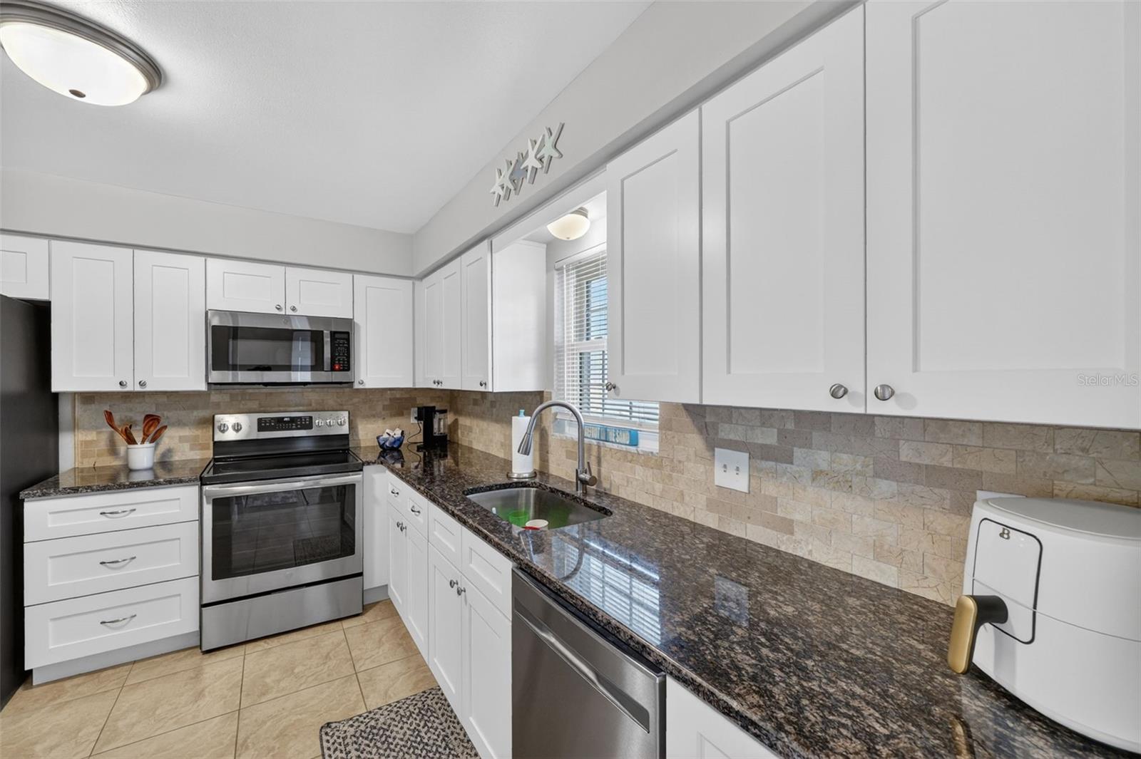 1706 Belleair Forest Unit 220, Belleair, FL 33756