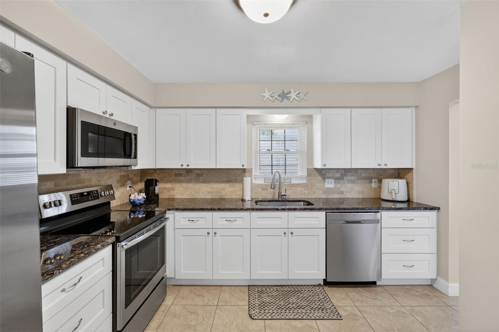 1706 Belleair Forest Unit 220, Belleair, FL 33756