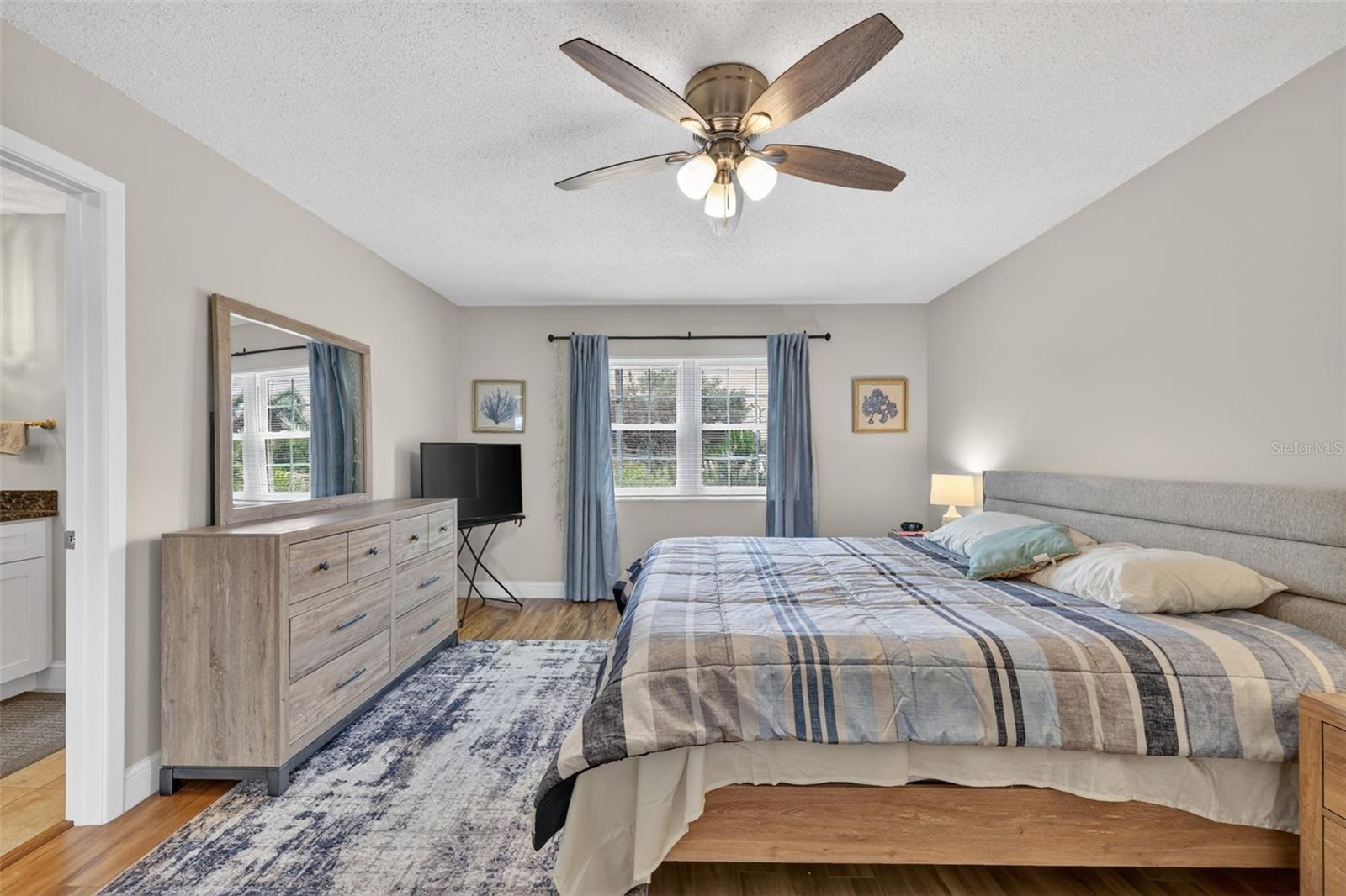 1706 Belleair Forest Unit 220, Belleair, FL 33756