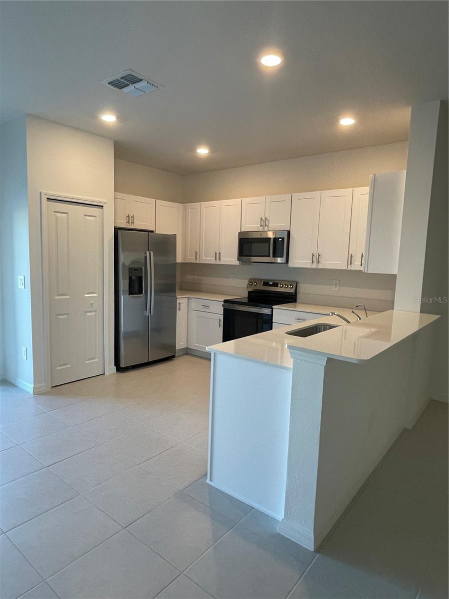 36217 Risa Michele, Zephyrhills, FL 33541