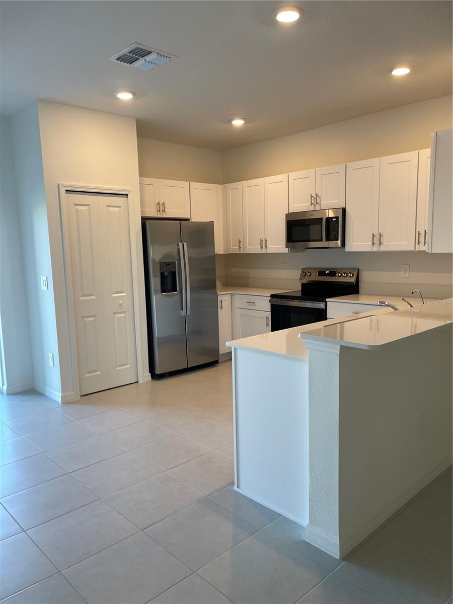 36217 Risa Michele, Zephyrhills, FL 33541