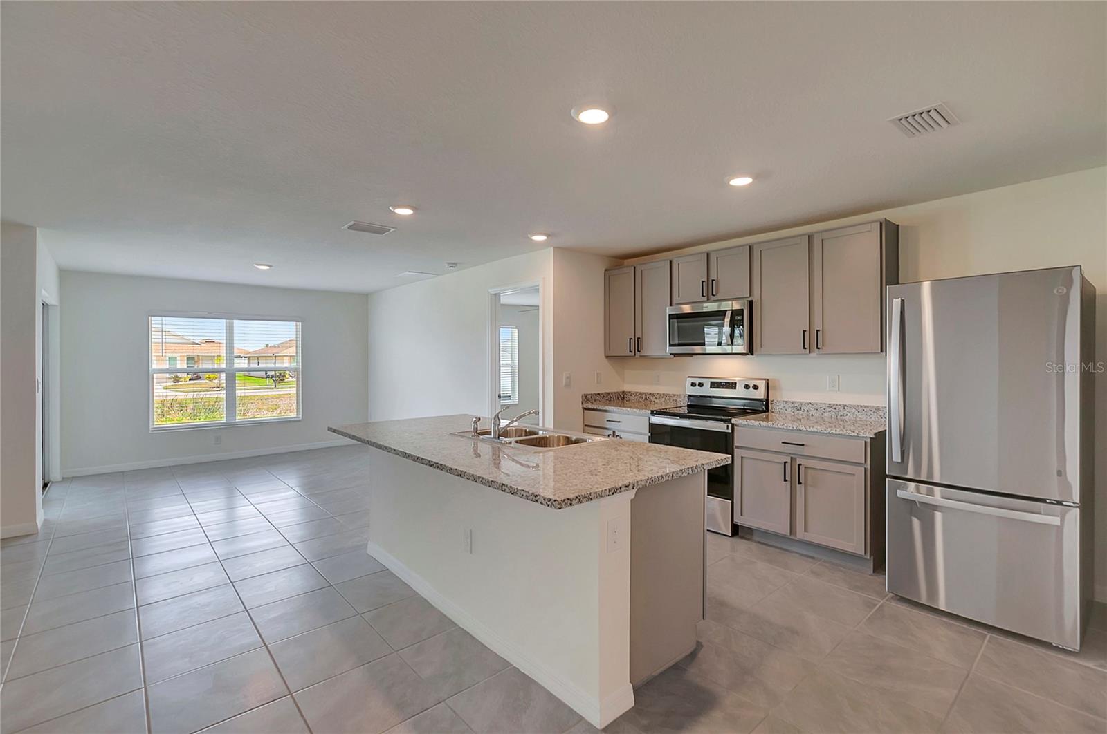 810 Ace Outlaw, Ruskin, FL 33570