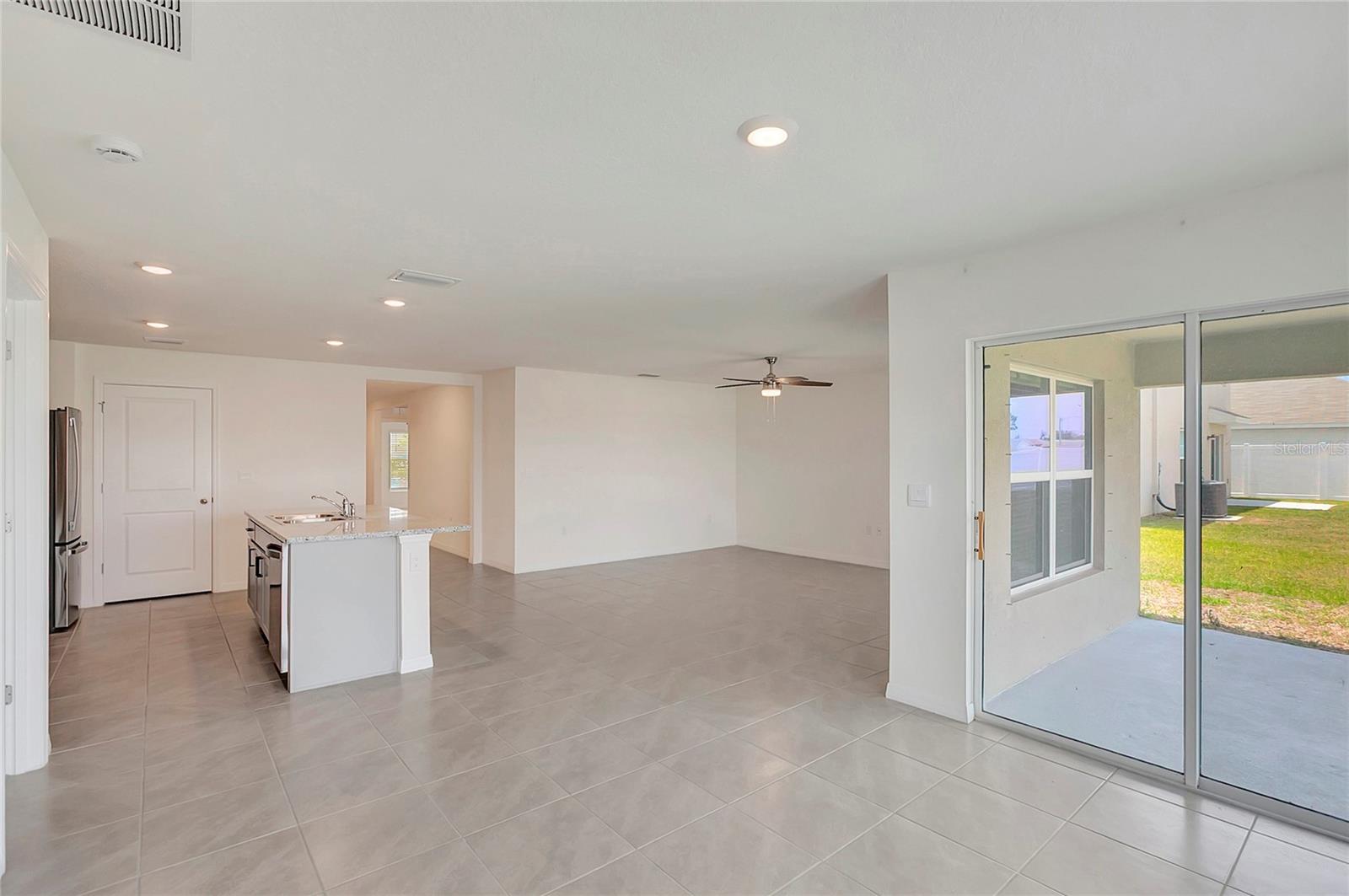 810 Ace Outlaw, Ruskin, FL 33570
