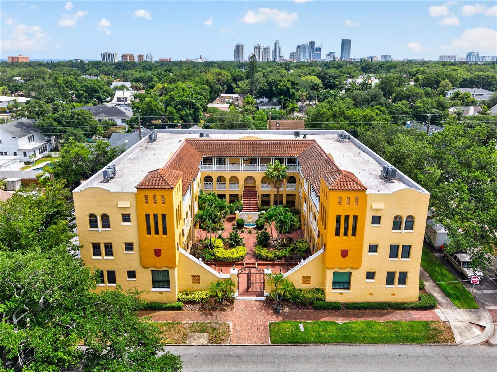 210 22nd Unit 12, St Petersburg, FL 33704