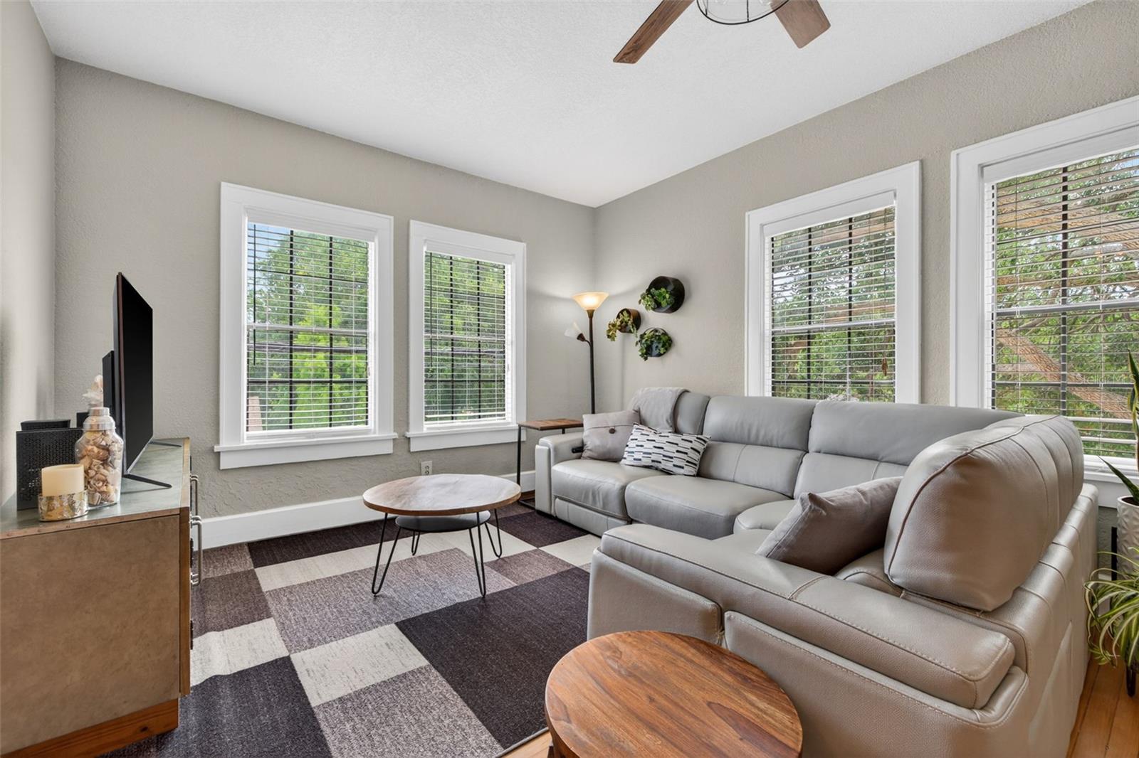 210 22nd Unit 12, St Petersburg, FL 33704
