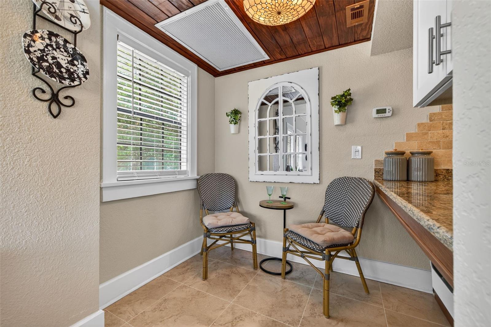 210 22nd Unit 12, St Petersburg, FL 33704