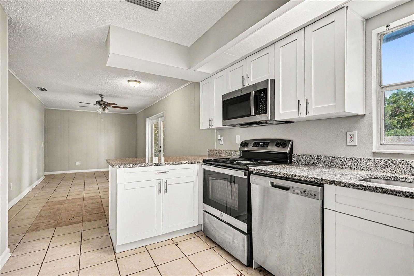 1534 Hallam, Lakeland, FL 33813