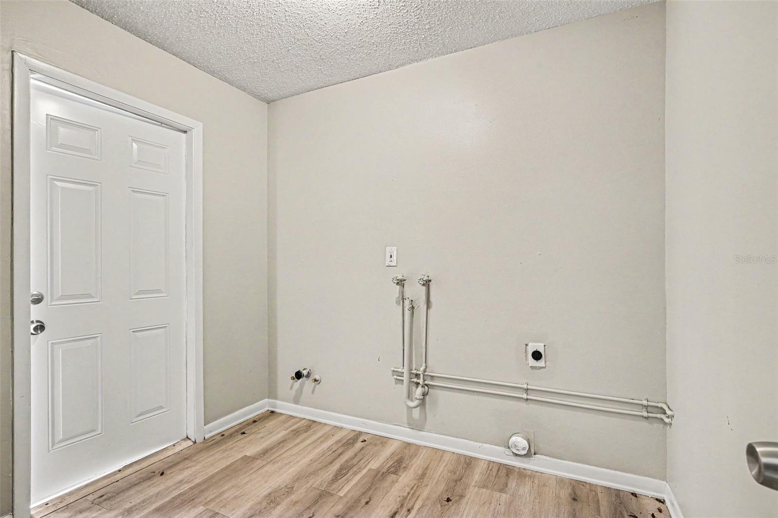 1534 Hallam, Lakeland, FL 33813