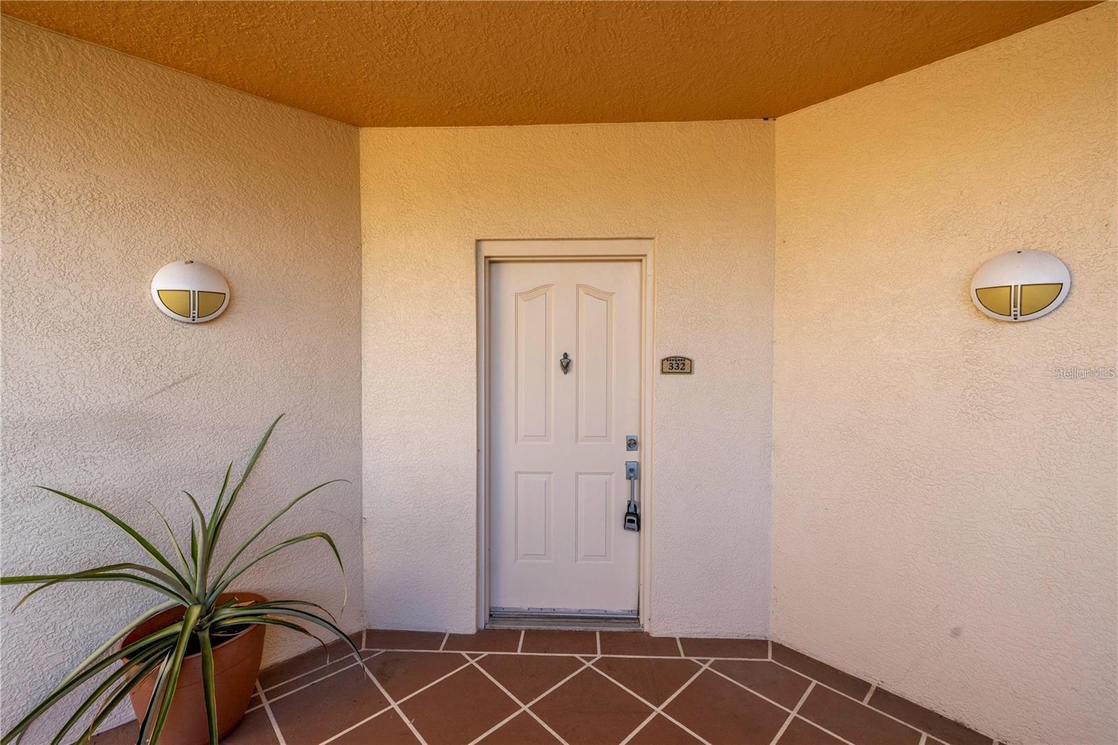 12077 Gandy Unit 332, St Petersburg, FL 33702