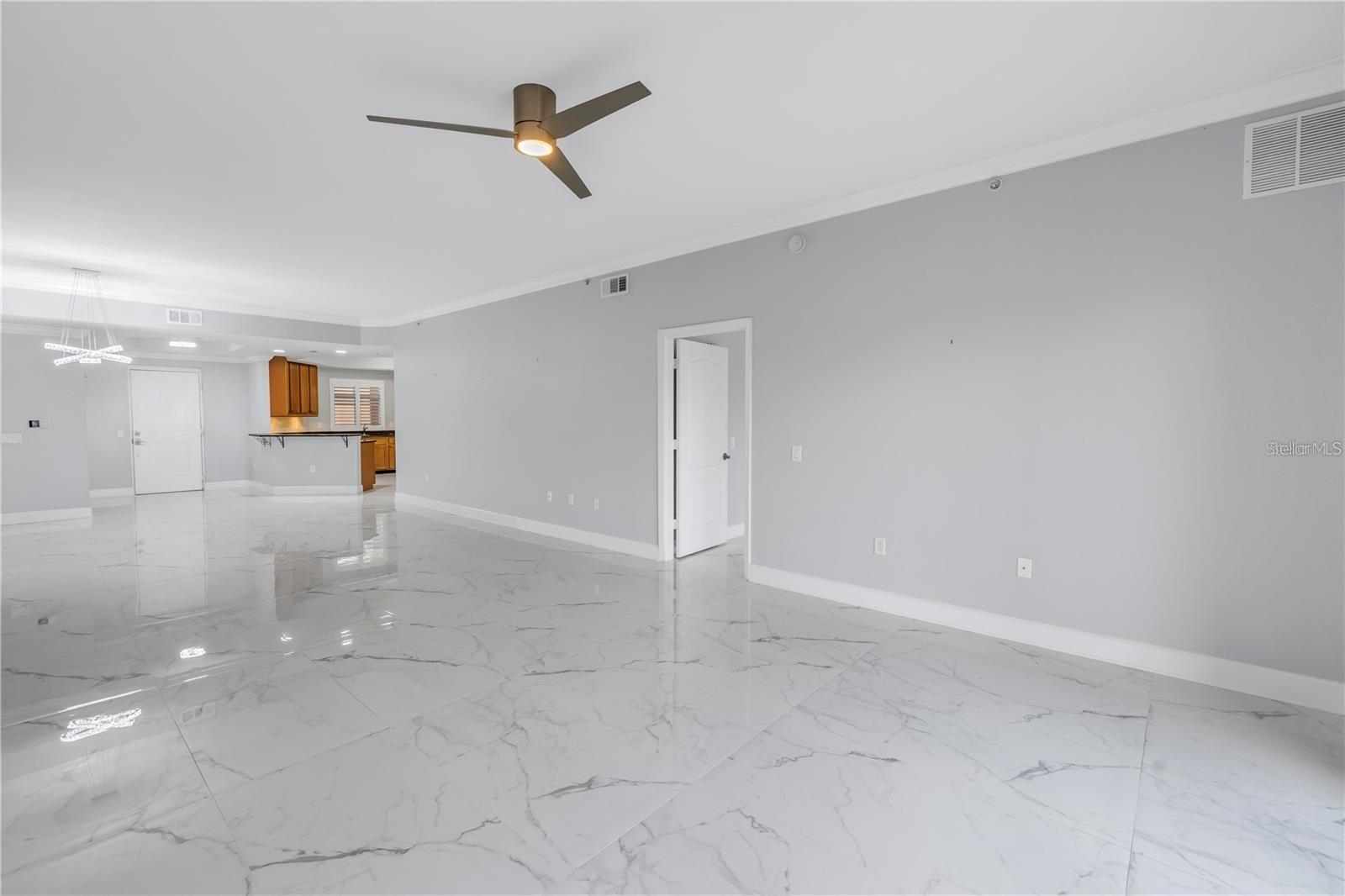 12077 Gandy Unit 332, St Petersburg, FL 33702