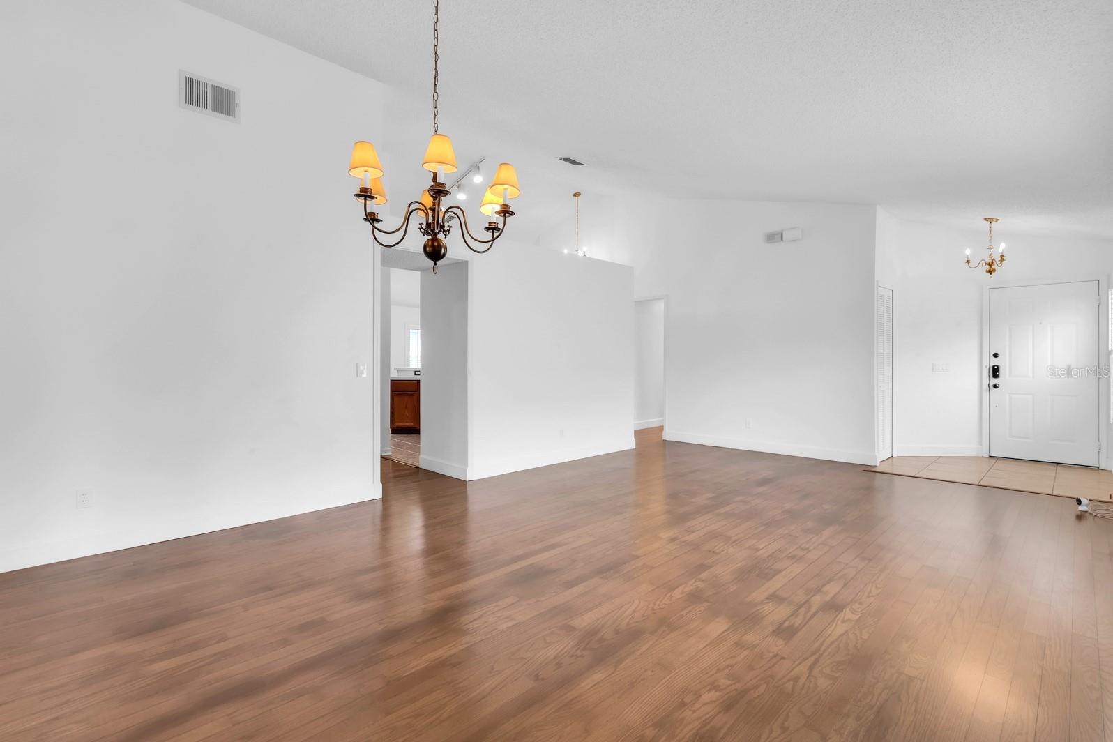 8141 Fort Thomas, Orlando, FL 32822