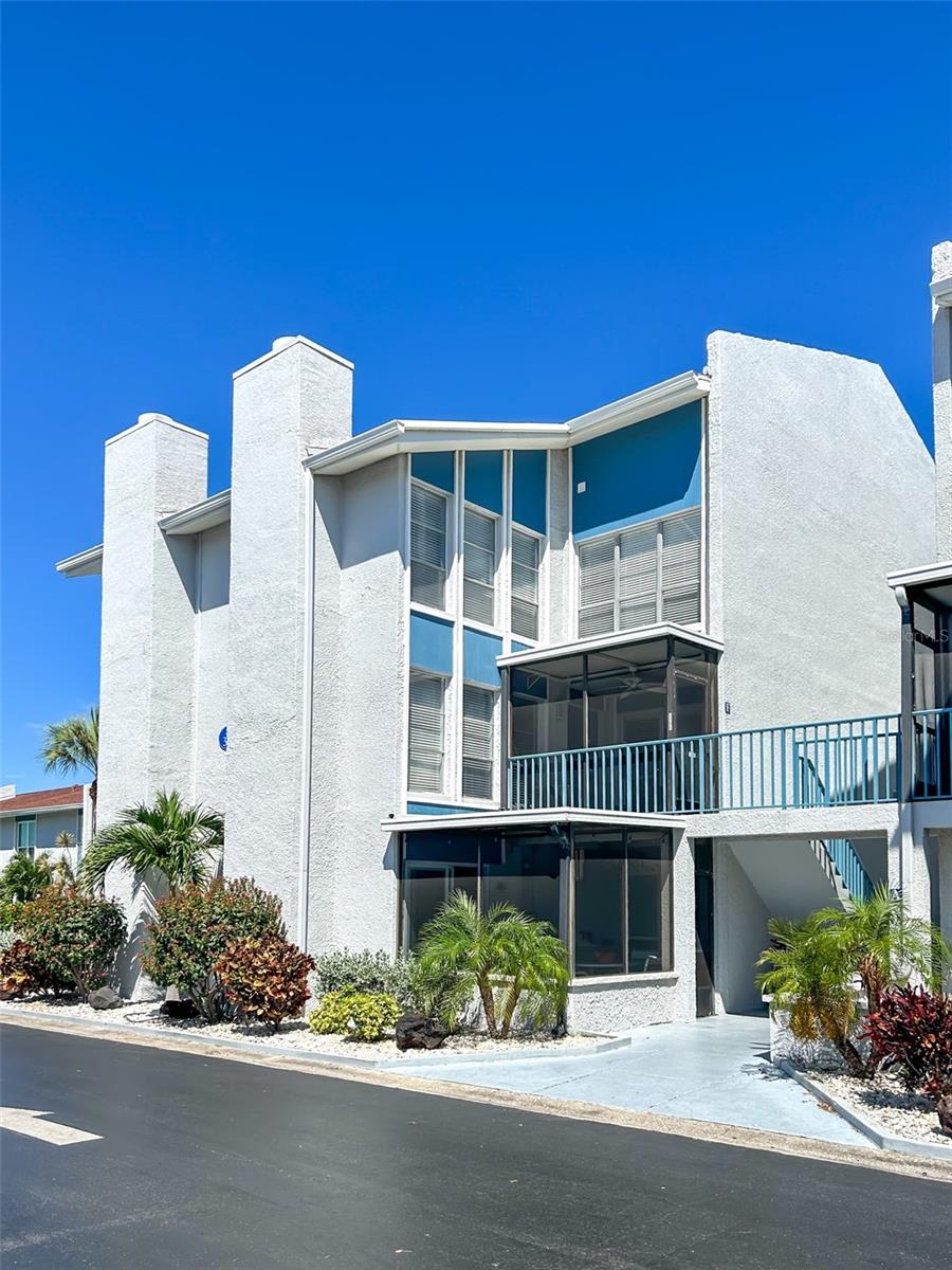315 Medallion Unit F, Madeira Beach, FL 33708