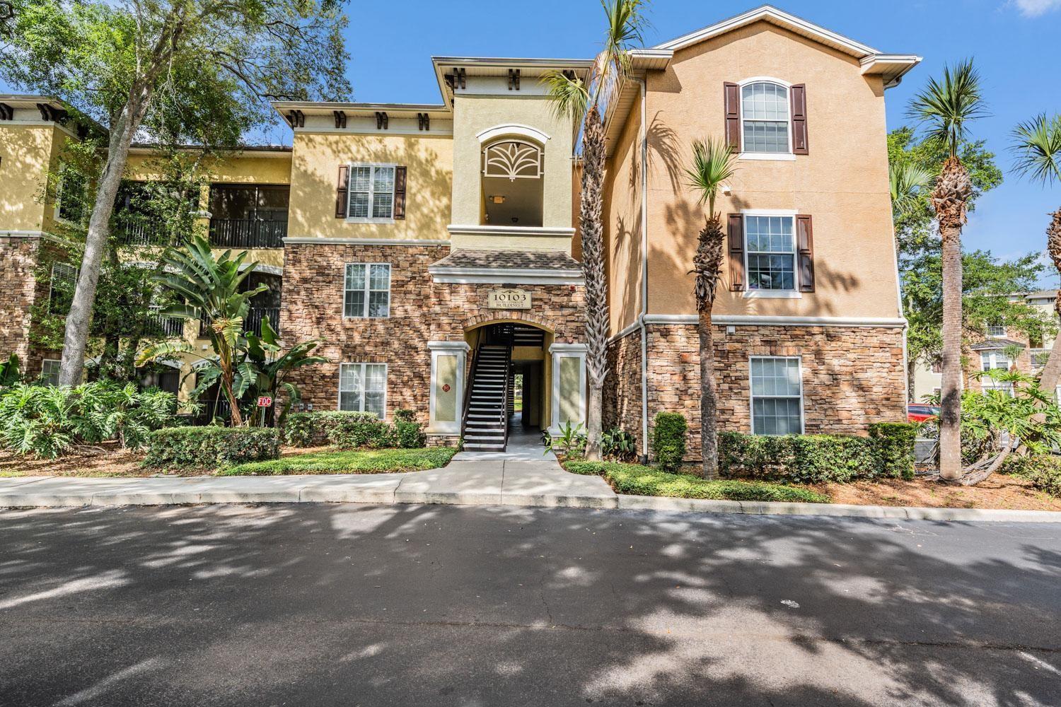 10103 Courtney Oaks Unit 103, Tampa, FL 33619