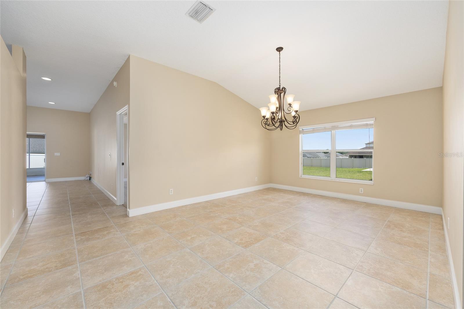 915 69th, Ocala, FL 34472