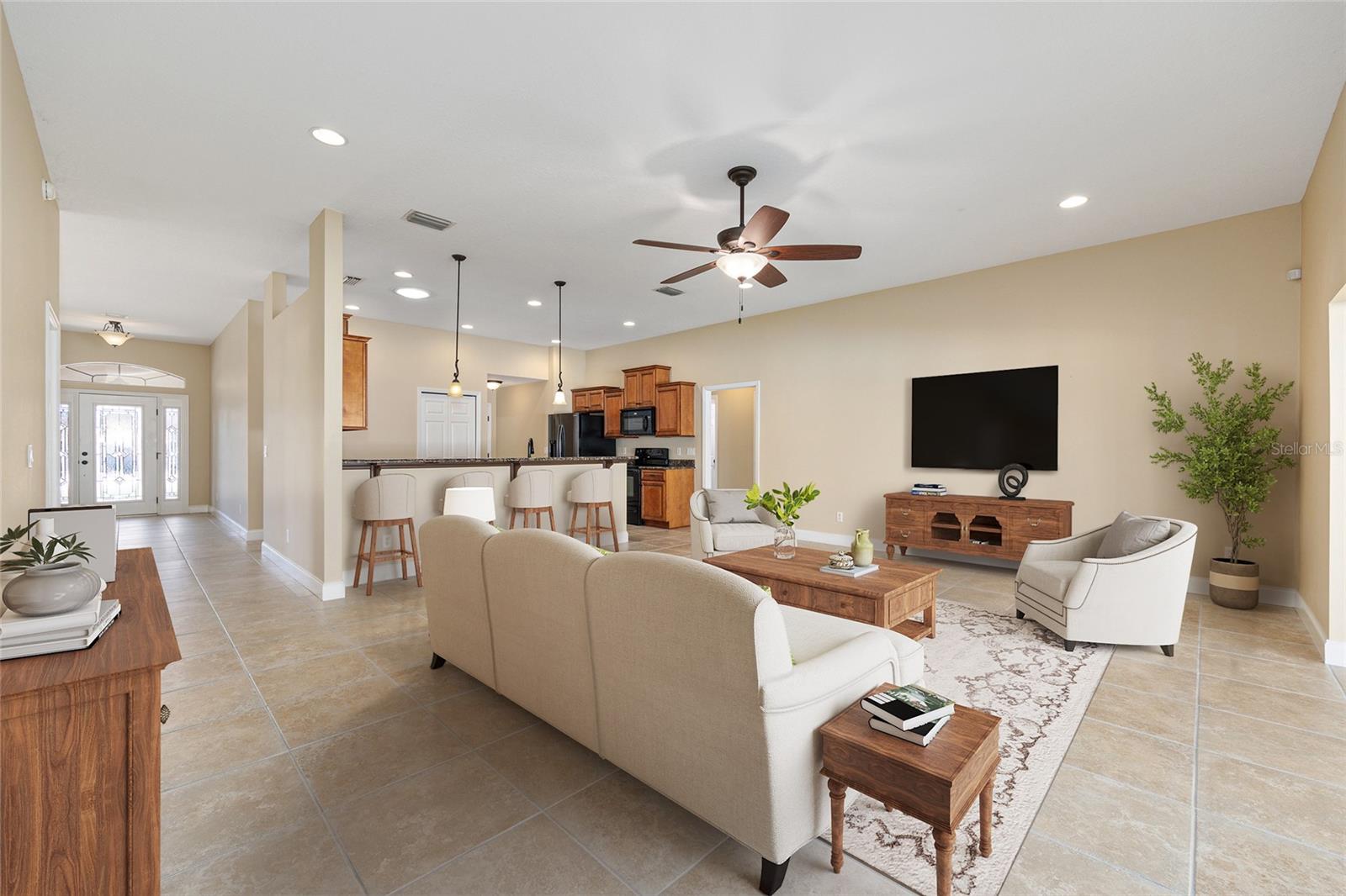 915 69th, Ocala, FL 34472
