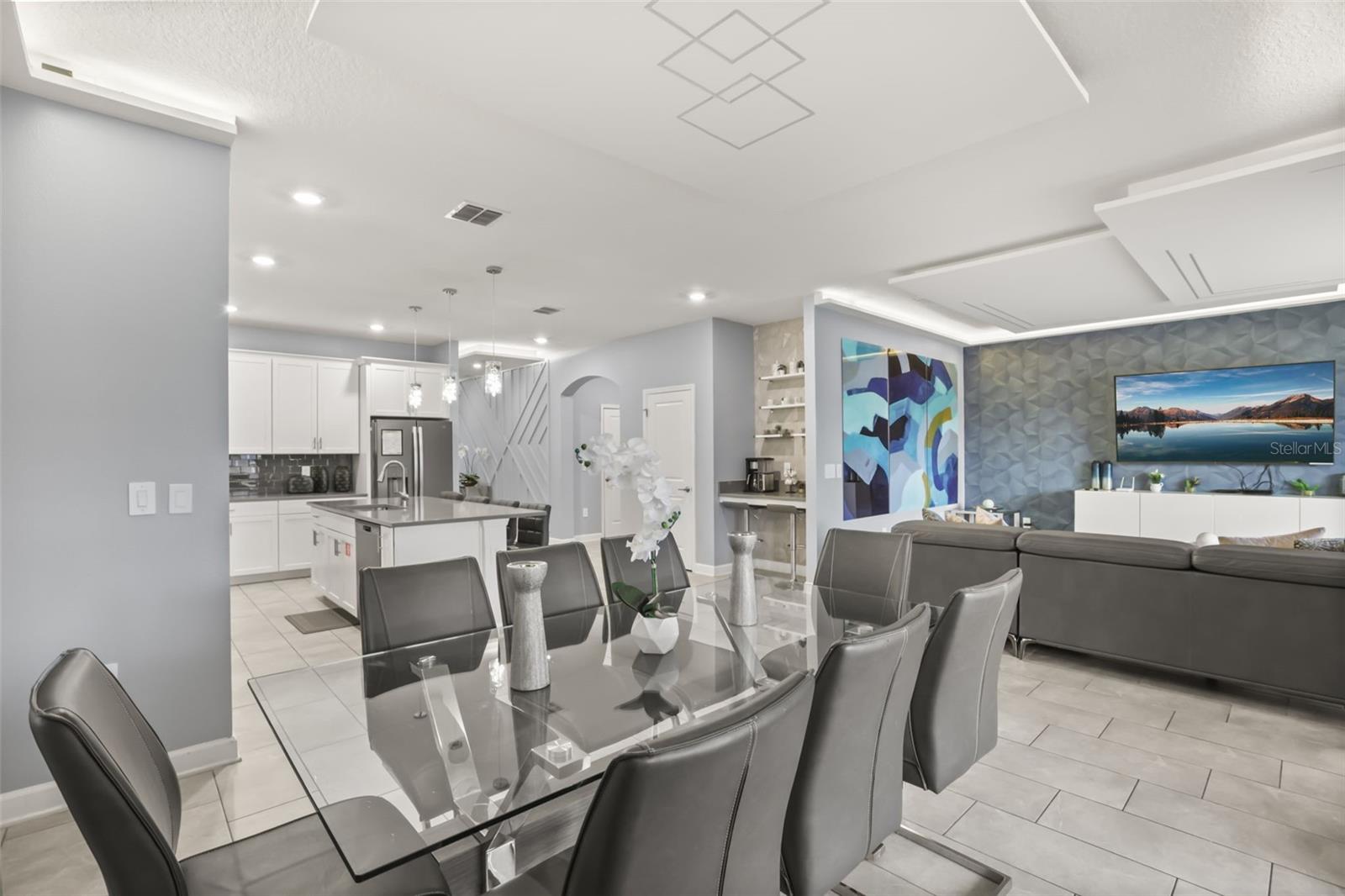 9093 Sommerset Hills, Davenport, FL 33896