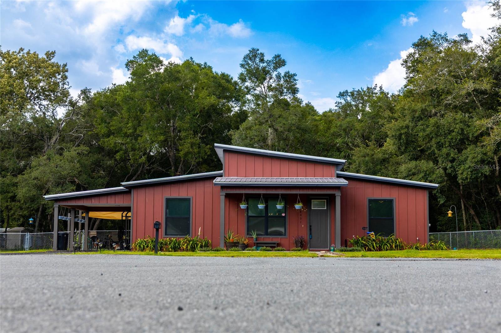 8031 172nd, Fanning Springs, FL 32693