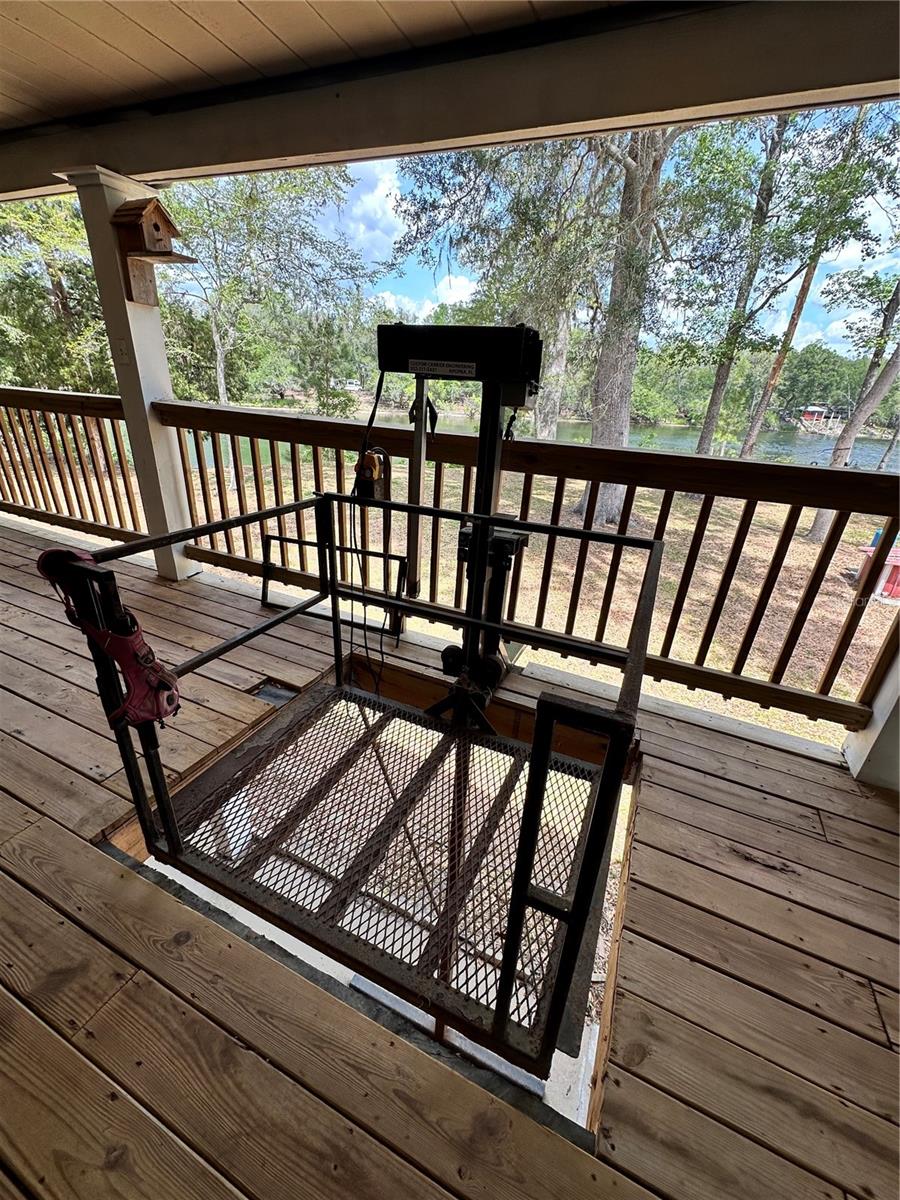 3019 709th, Old Town, FL 32680