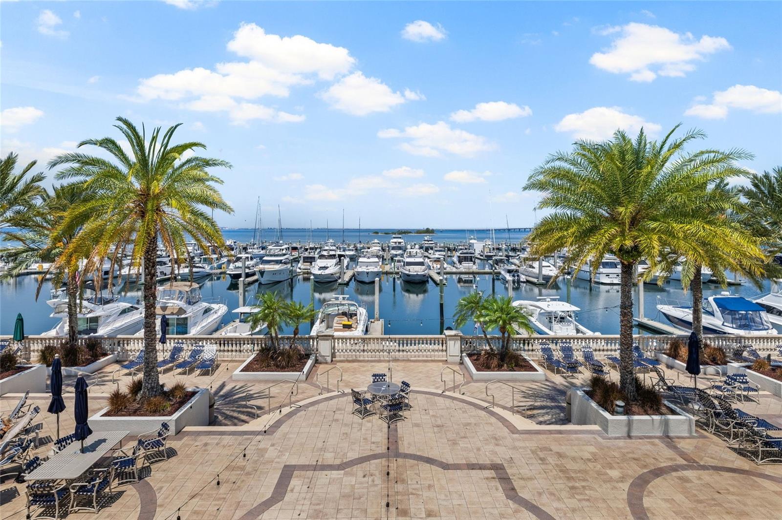 4815 Yacht Club Unit 102, Tampa, FL 33616