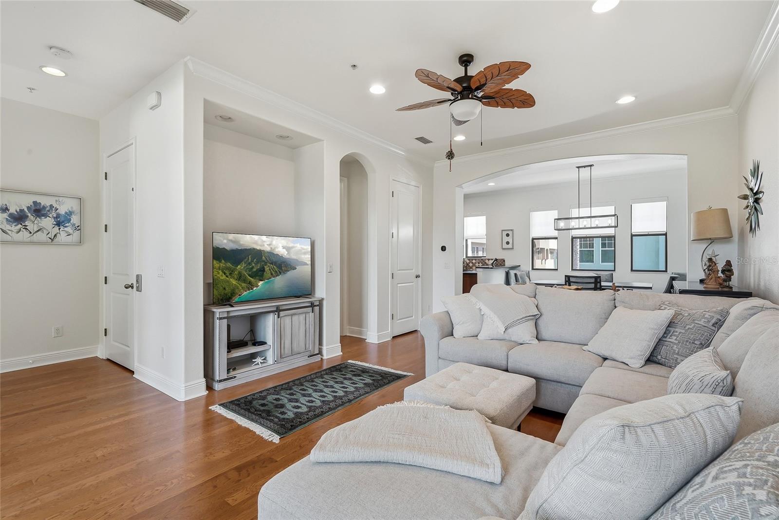 4815 Yacht Club Unit 102, Tampa, FL 33616