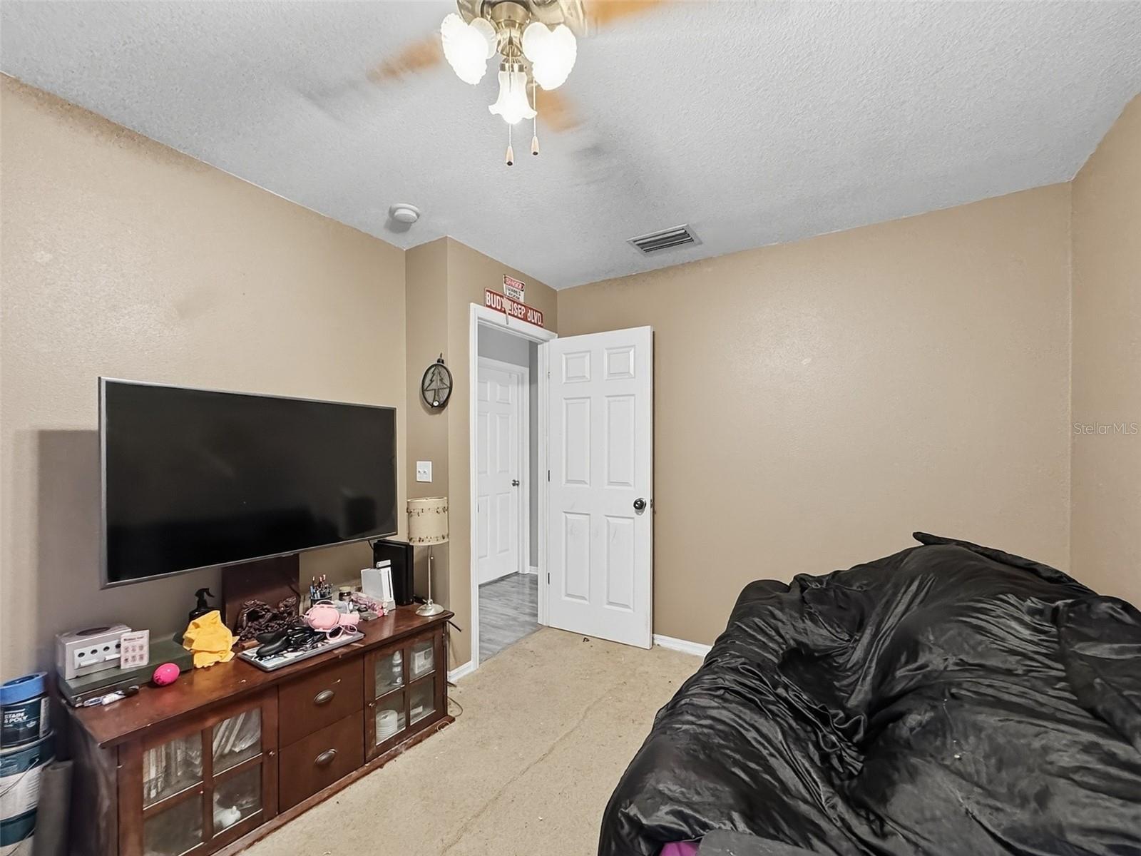 38932 Central, Zephyrhills, FL 33540
